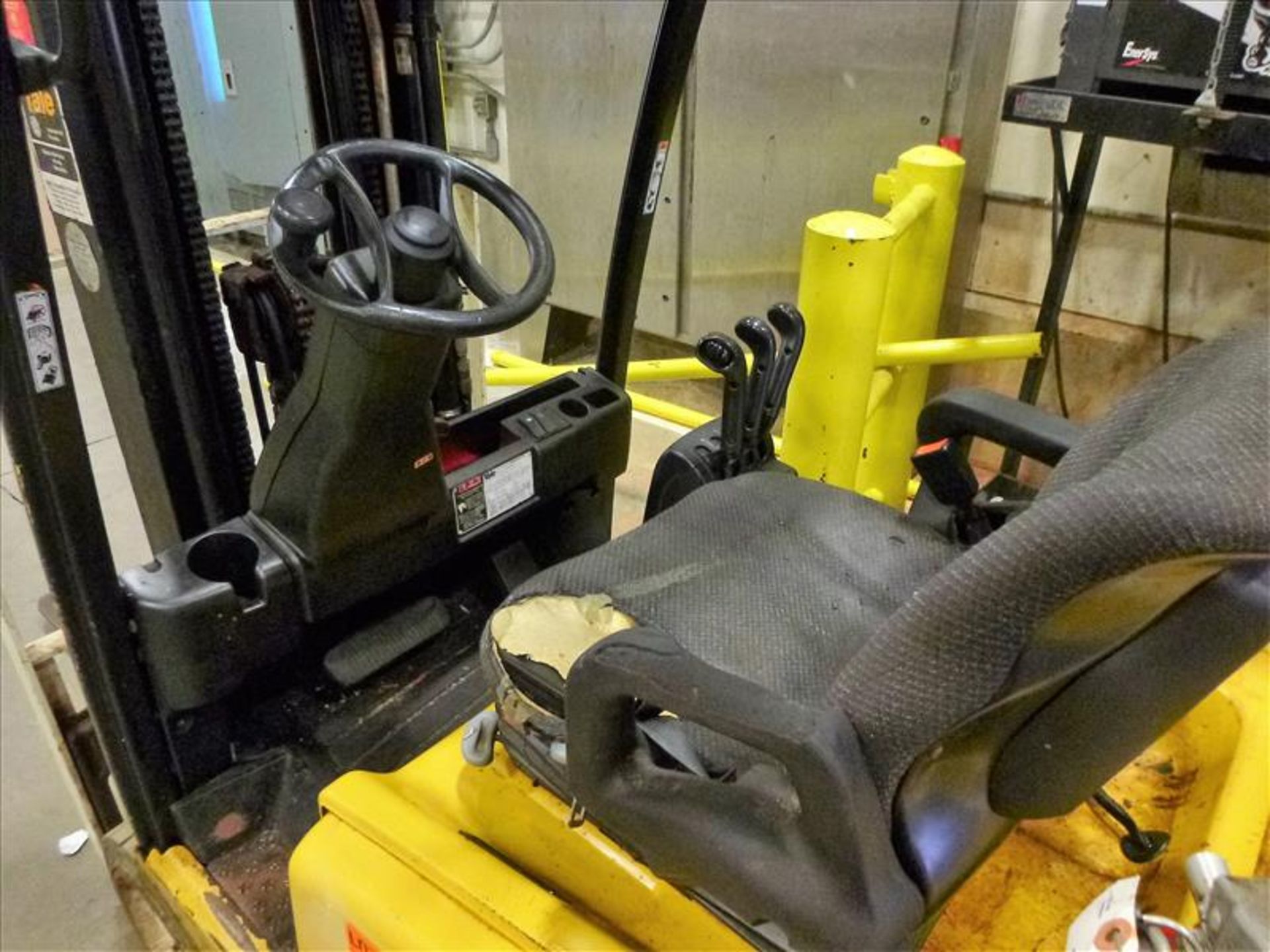 Yale fork lift truck, mod. ERP040VFN48TE082, ser. no. A955N01645J, 48V electric, 3700 lbs cap., - Image 3 of 4