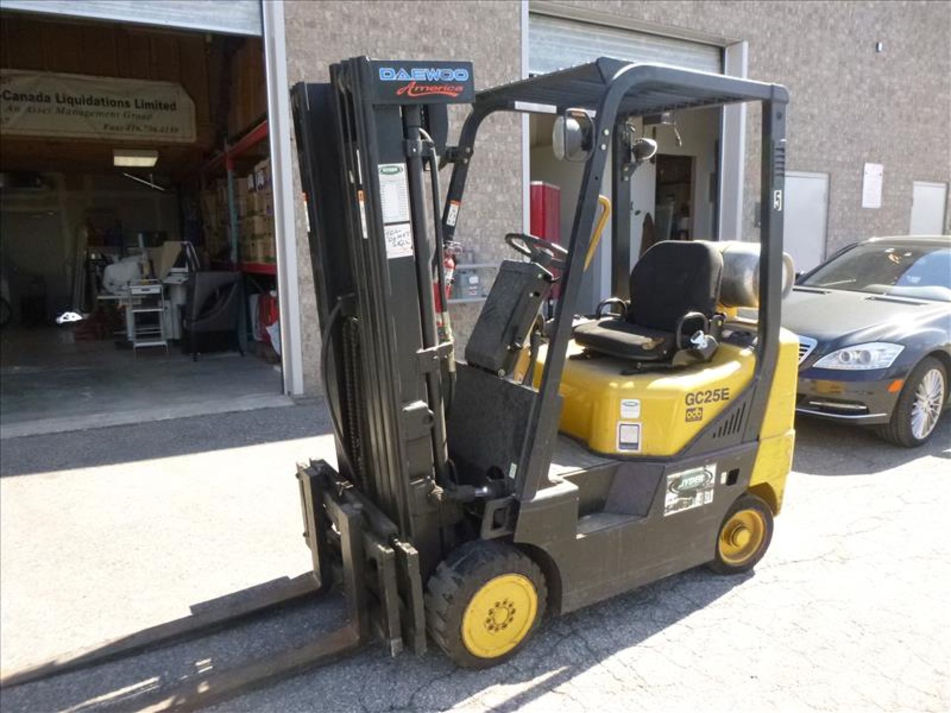 Daewoo Lift Truck, mod. GC25E-3, ser. no. CV-02826, LP, 4500 lbs. cap., 186 in./3-stage mast, side-