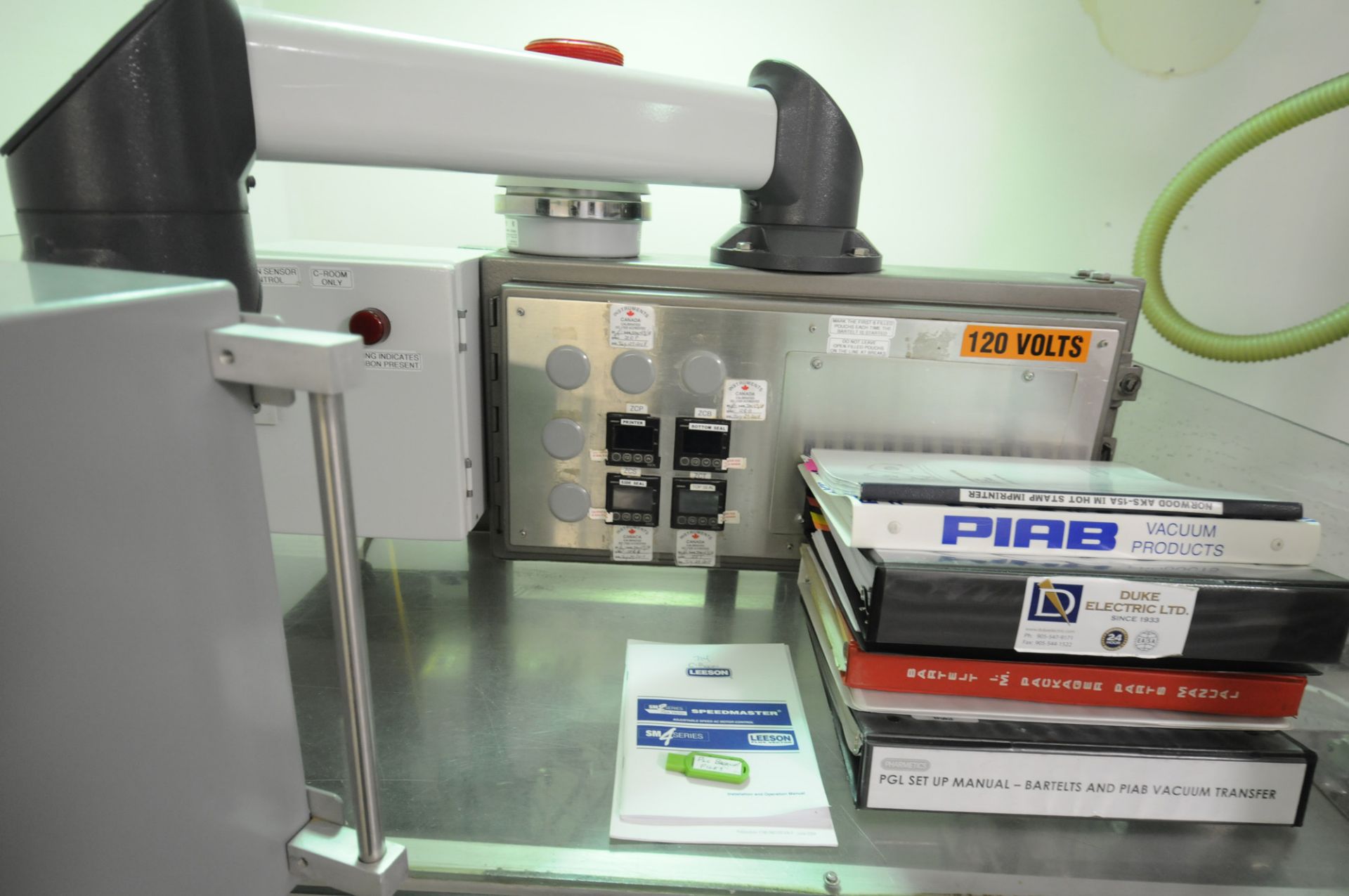 BARTELT IM 7-14 2-AUGER HORIZONTAL SOLID DOSE POUCH FILLER WITH (OEM RETROFIT 2005 - DS SERVO - Image 5 of 23