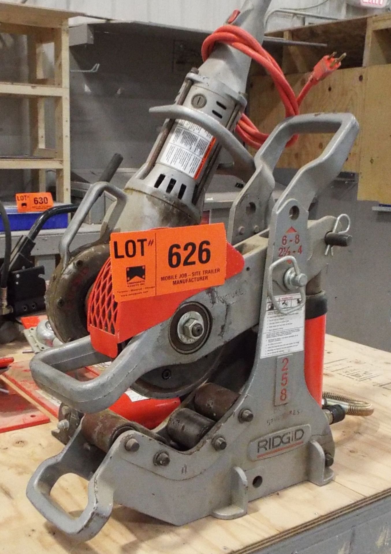 RIDGID 258 HYDRAULIC 2.5"-4" PIPE CUTTING ATTACHMENT WITH DRIVER AND HYDRAULIC POWER PACK, S/N N/A