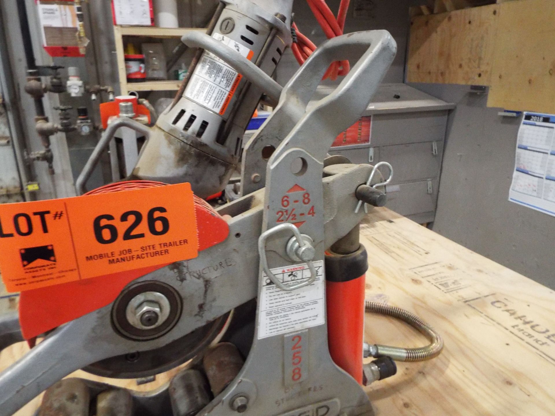 RIDGID 258 HYDRAULIC 2.5"-4" PIPE CUTTING ATTACHMENT WITH DRIVER AND HYDRAULIC POWER PACK, S/N N/A - Image 2 of 3