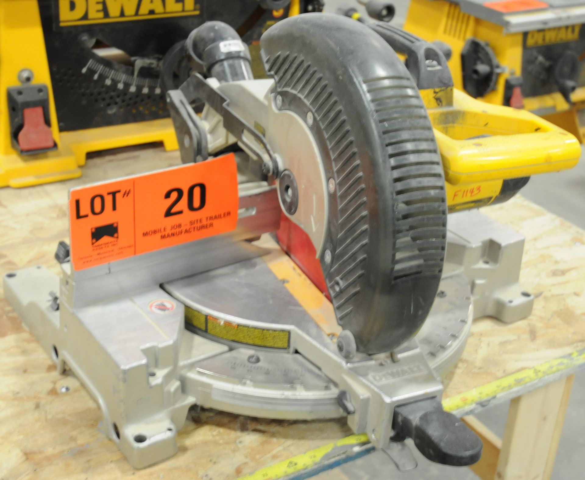 DEWALT 10" COMPOUND MITRE SAW, S/N: 251143