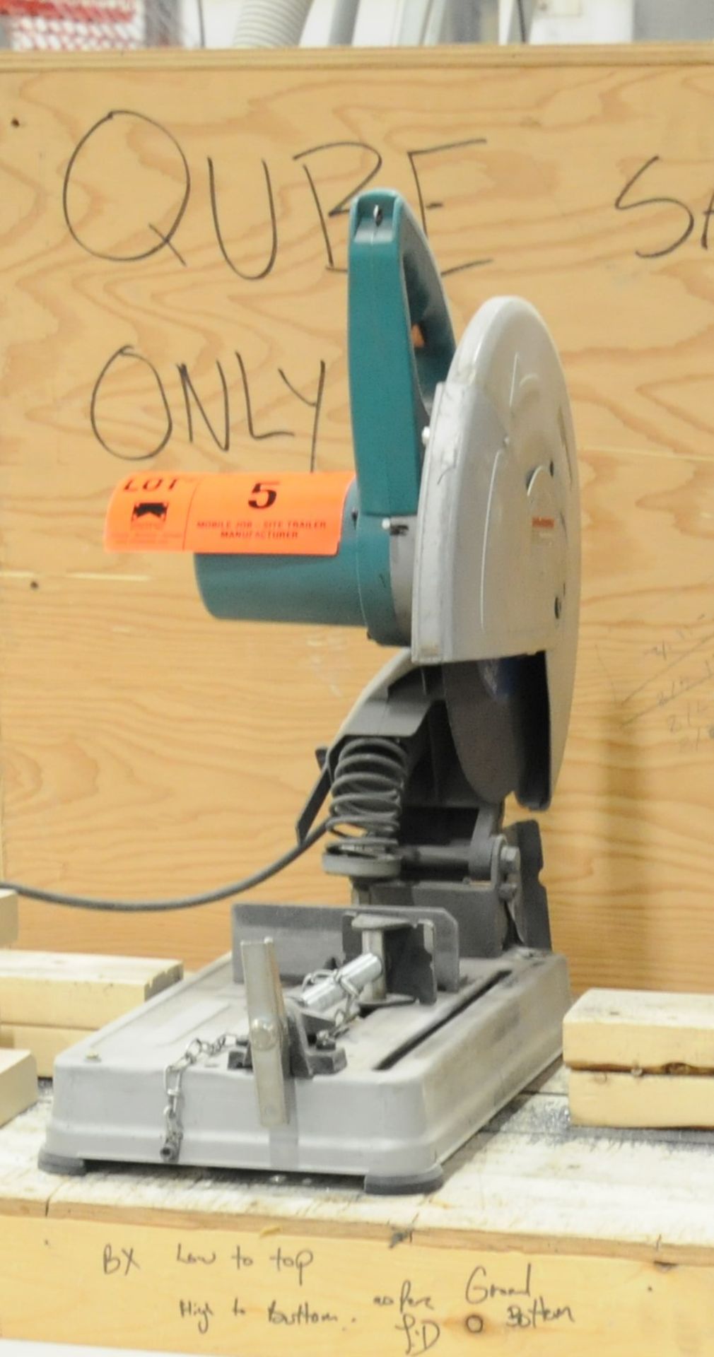 MAKITA 14" ABRASIVE CUT OFF SAW WITH ROLLING STAND, S/N: N/A