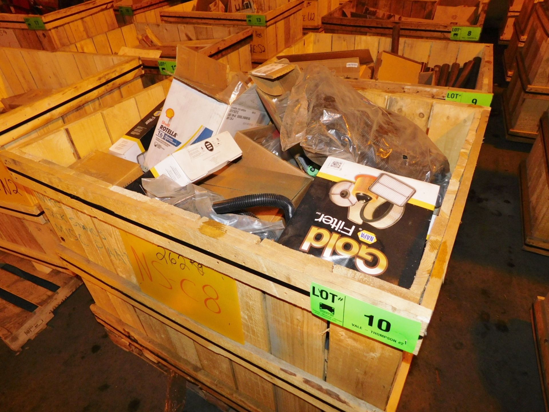 LOT/ CONTENTS OF CRATE INCLUDING AIR FILTERS, BLOCK HEATERS, AUTOMOTIVE BULBS, FLEX TUBING, SNAP