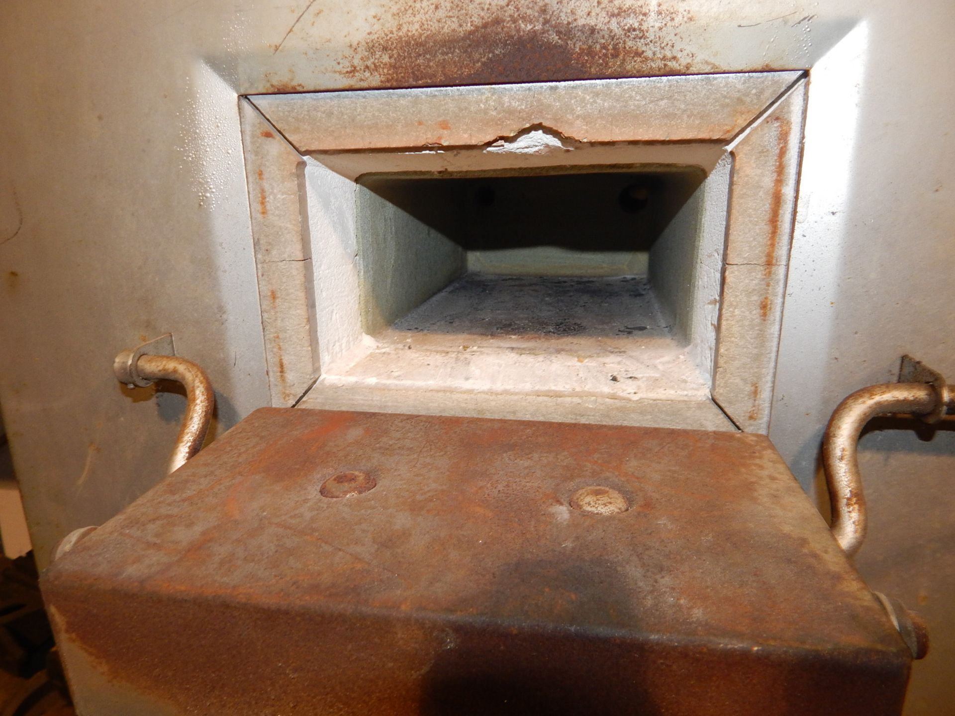 ELECKTRO KILN FURNACE WITH 6.75" X 4" OPENING HEATS UP TO 100 DEGREES CELSIUS S/N: N/A (CI) - Image 3 of 3