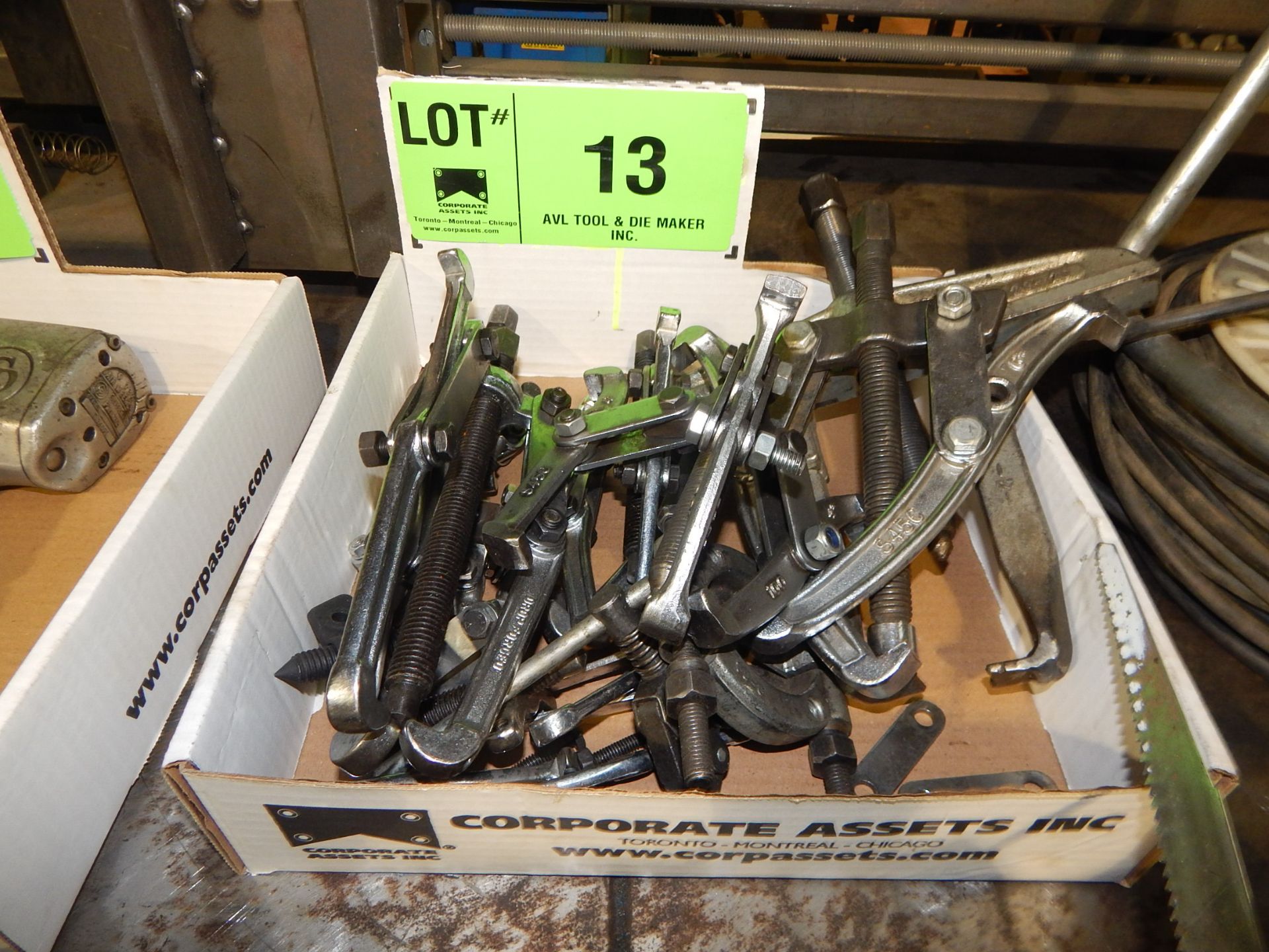 LOT/ ASSORTED PULLERS