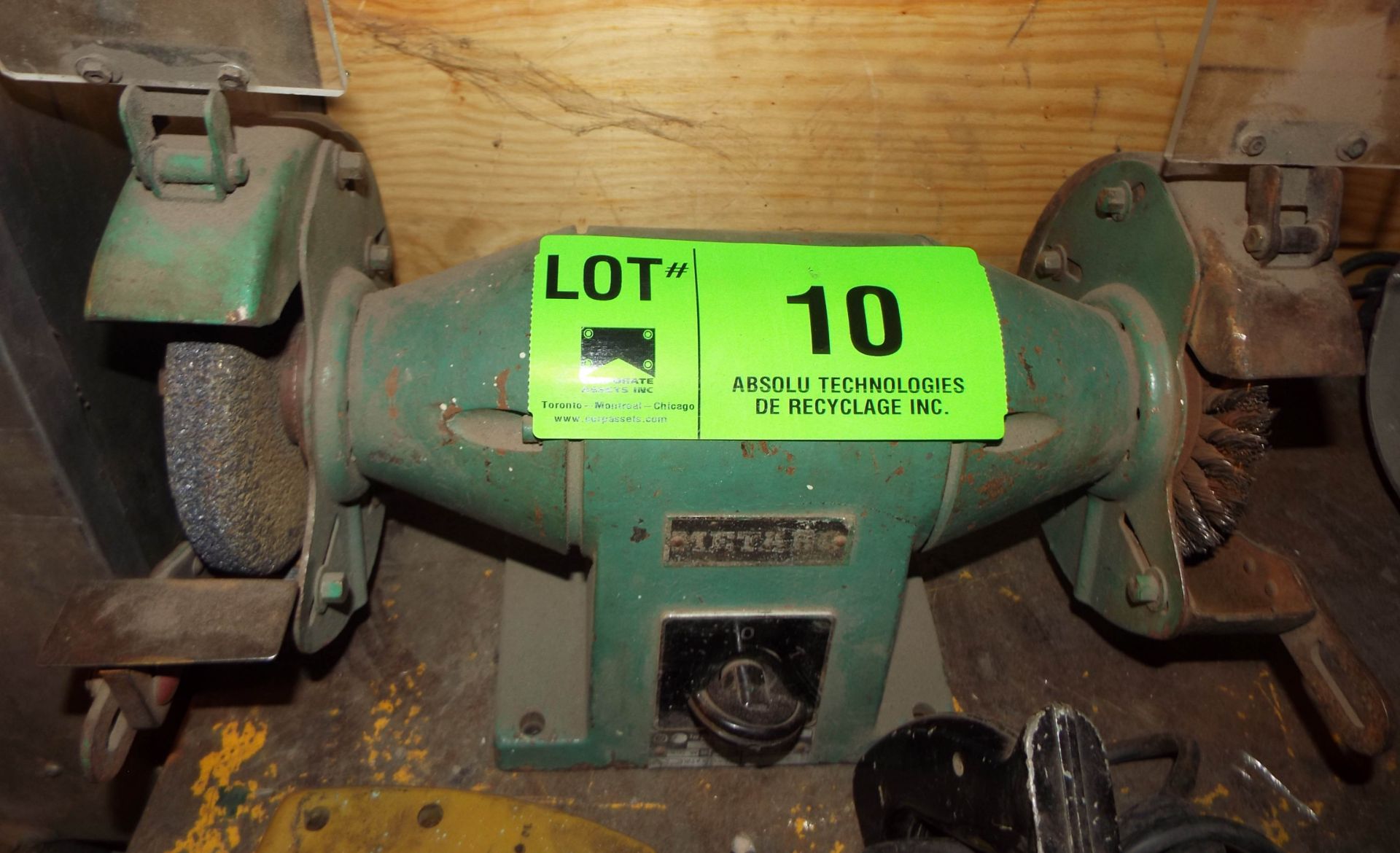 METABO 7210 W BENCH TYPE GRINDER S/N: 6905/7