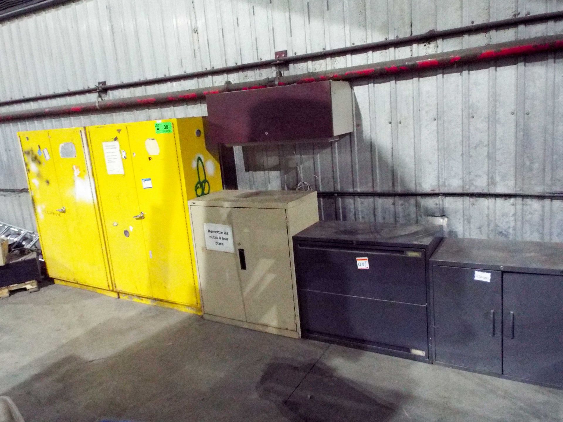 (LOT) STEEL CABINETS