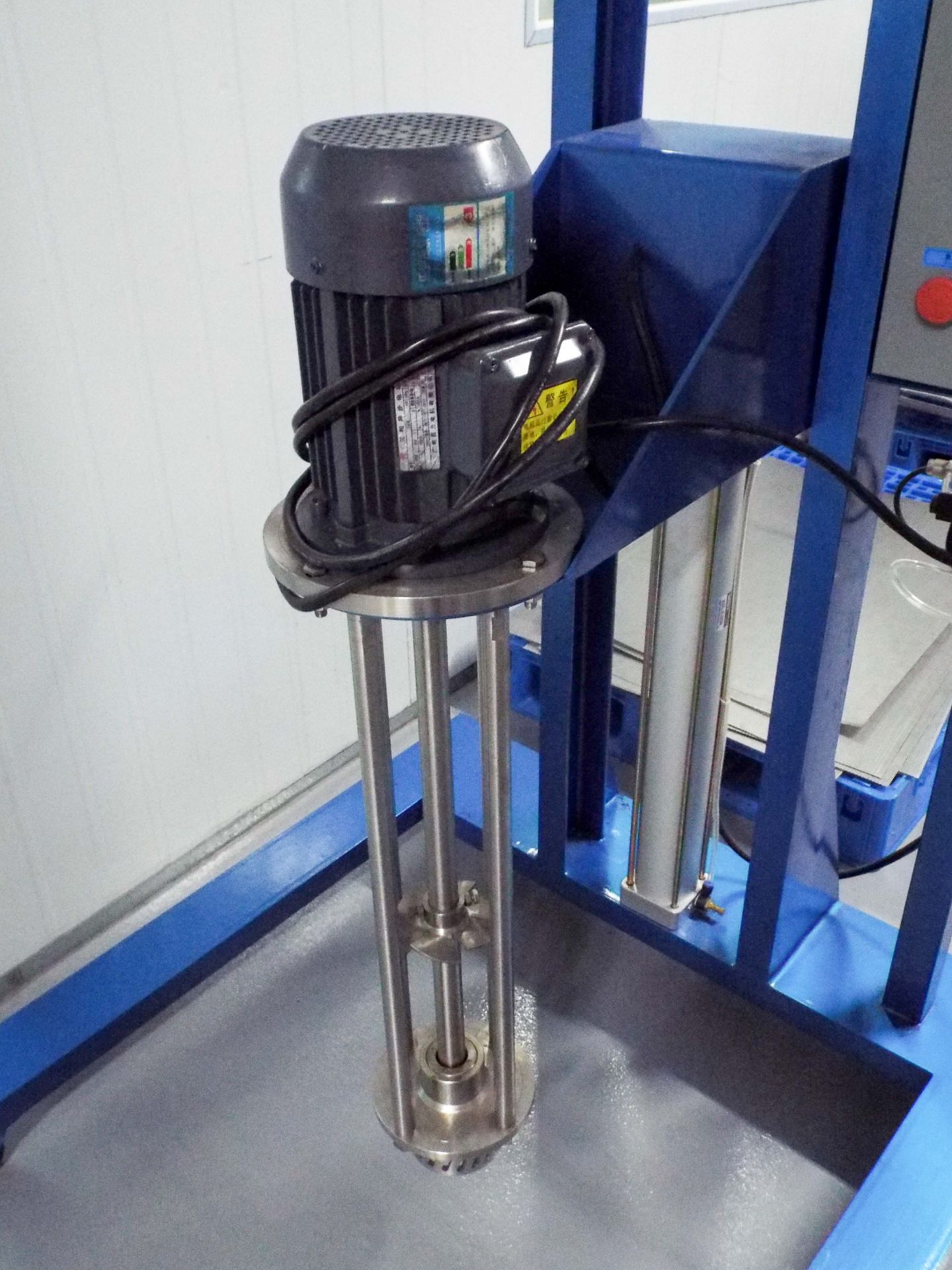 BIOACTIVE PORTABLE HOMOGENIZER WITH PNEUMATICALLY ADJUSTABLE STAINLESS STEEL AGITATOR, S/N: N/A - Image 3 of 3