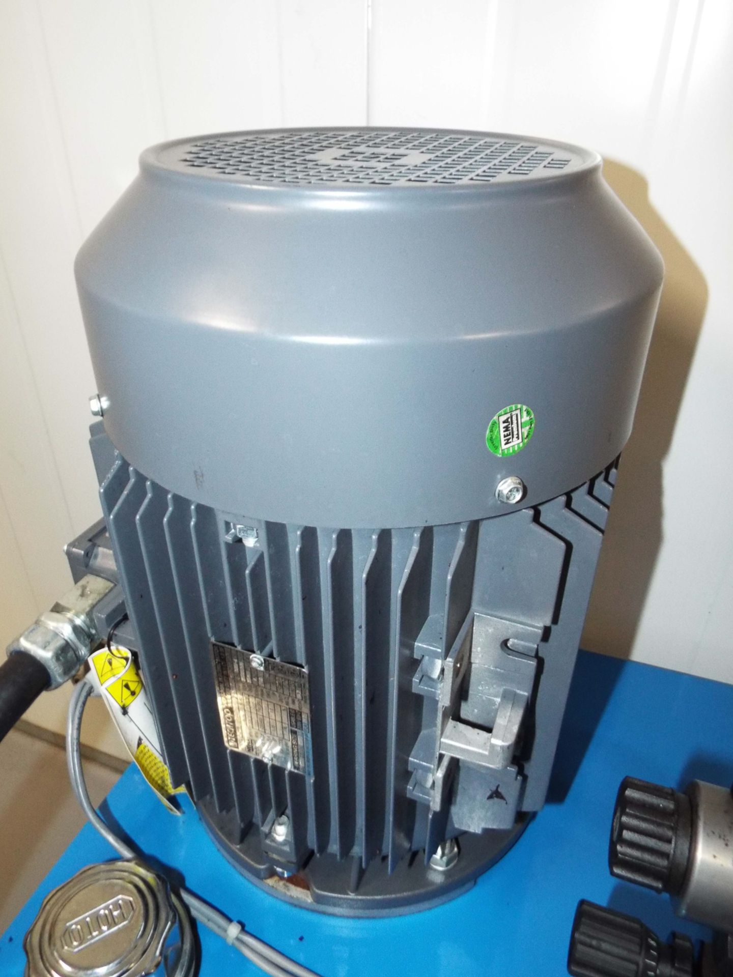 7.5 HP HYDRAULIC POWER PACK (CI) - Image 2 of 3