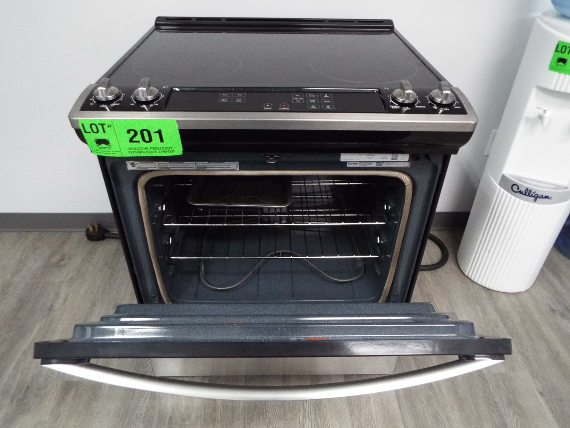 KENMORE STAINLESS STEEL OVEN WITH GLASS COOKTOP STOVE - Image 3 of 3