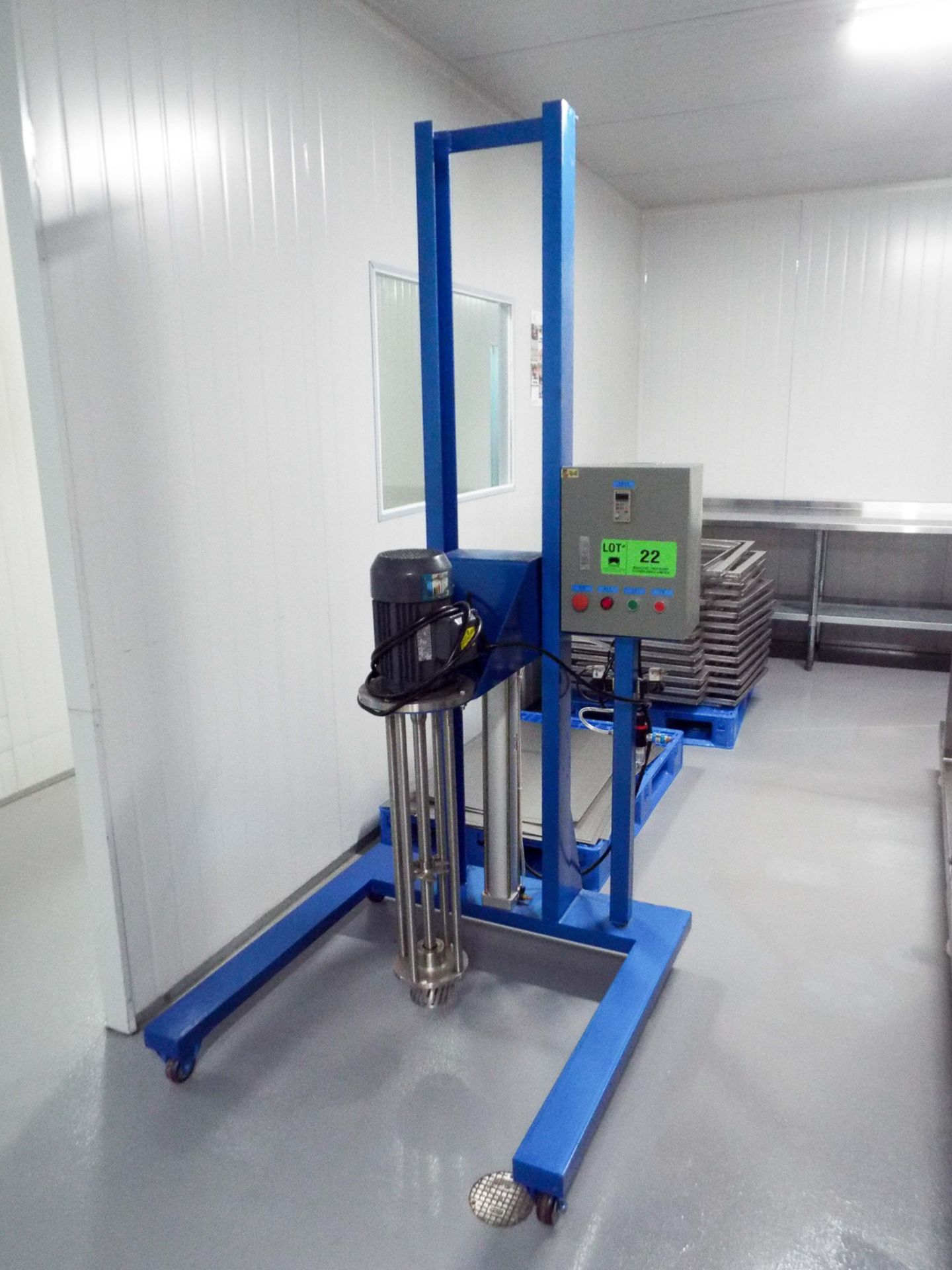 BIOACTIVE PORTABLE HOMOGENIZER WITH PNEUMATICALLY ADJUSTABLE STAINLESS STEEL AGITATOR, S/N: N/A