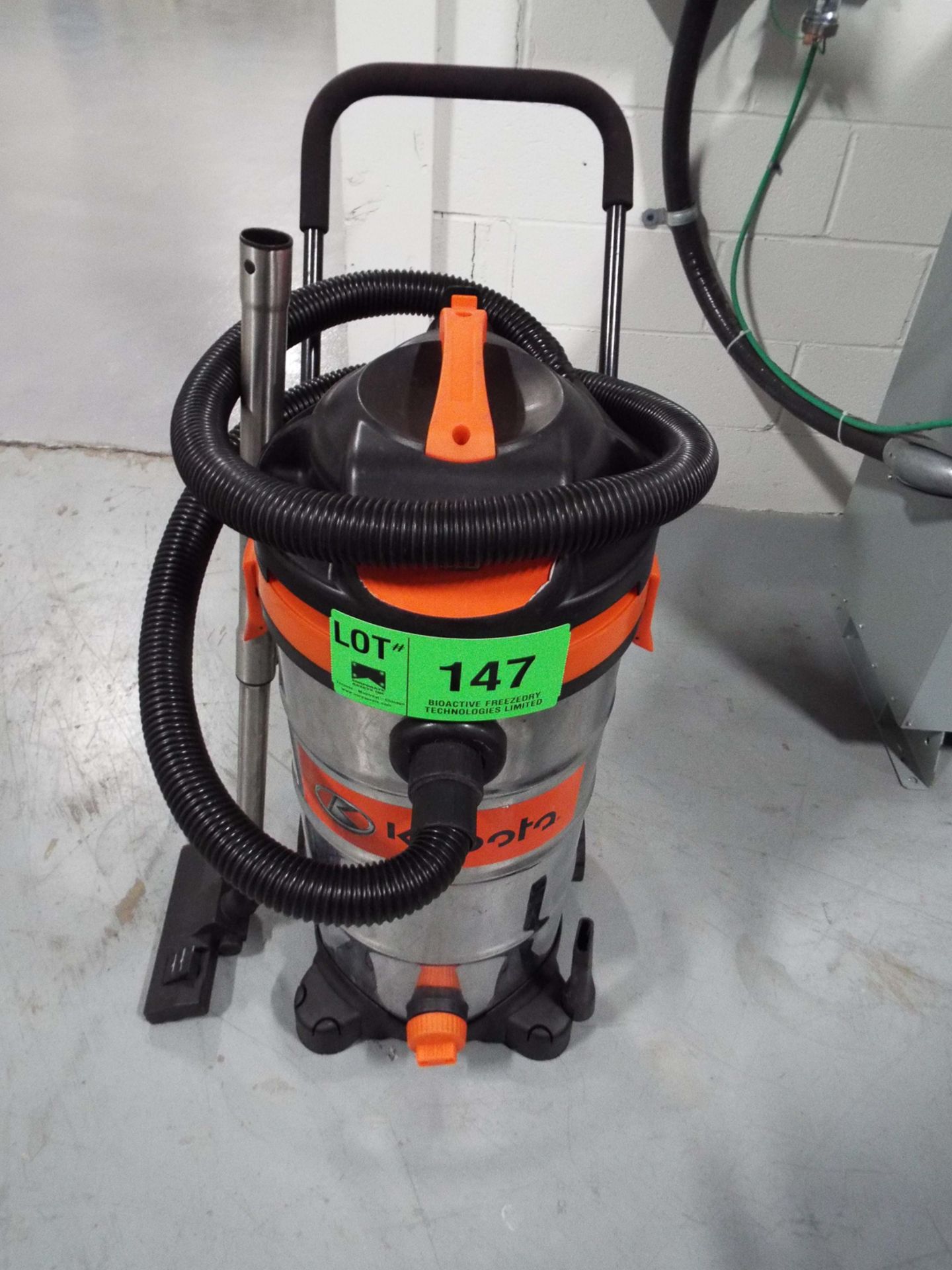 KUBOTA 12 GAL. SHOP VAC