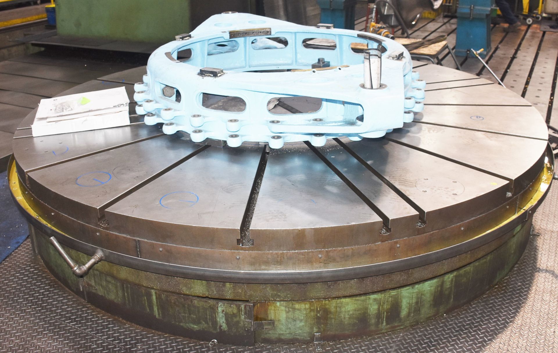 120" DIA. ROTARY TABLE (LOCATED IN YORK, PA, USA)