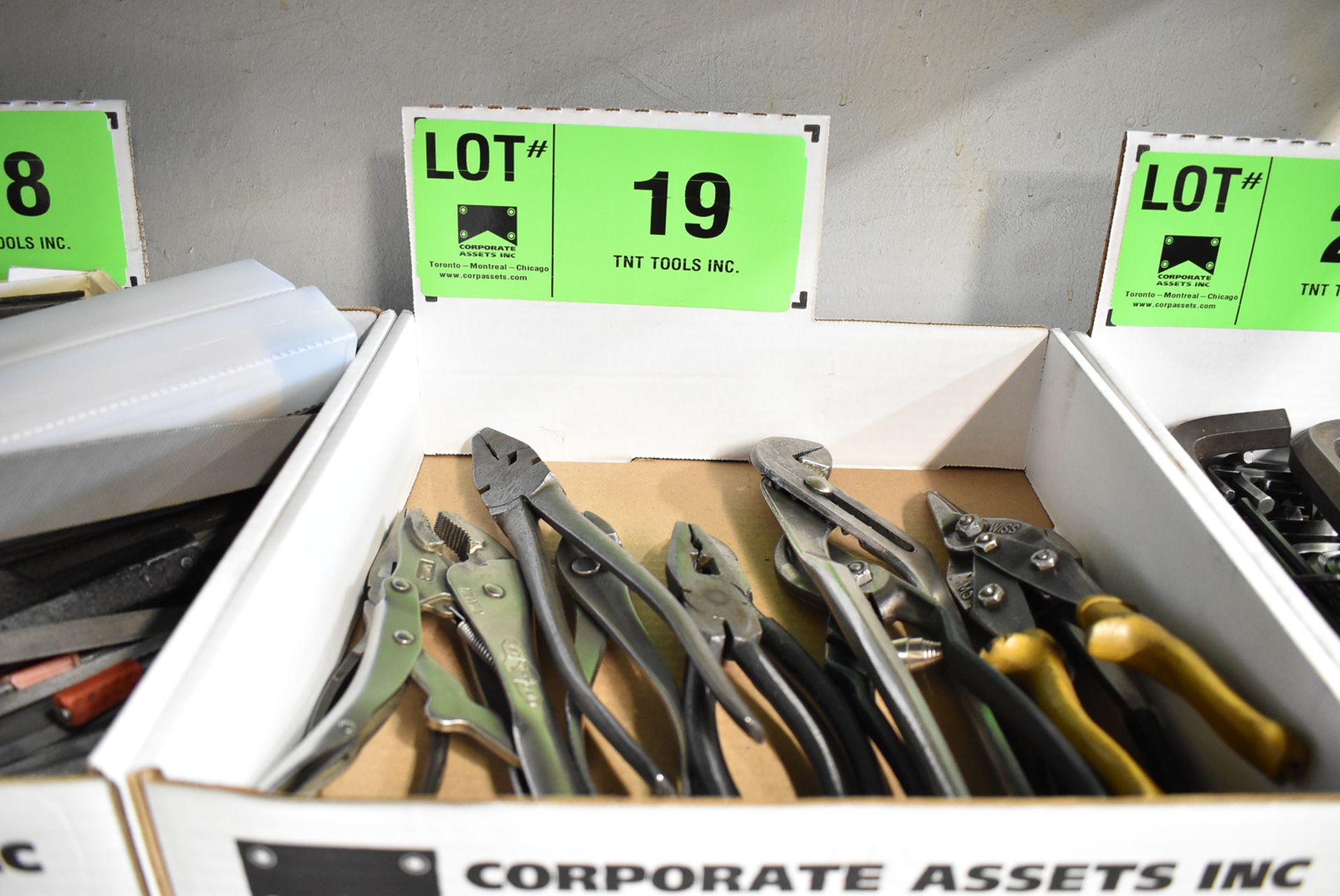 LOT/ PLIERS