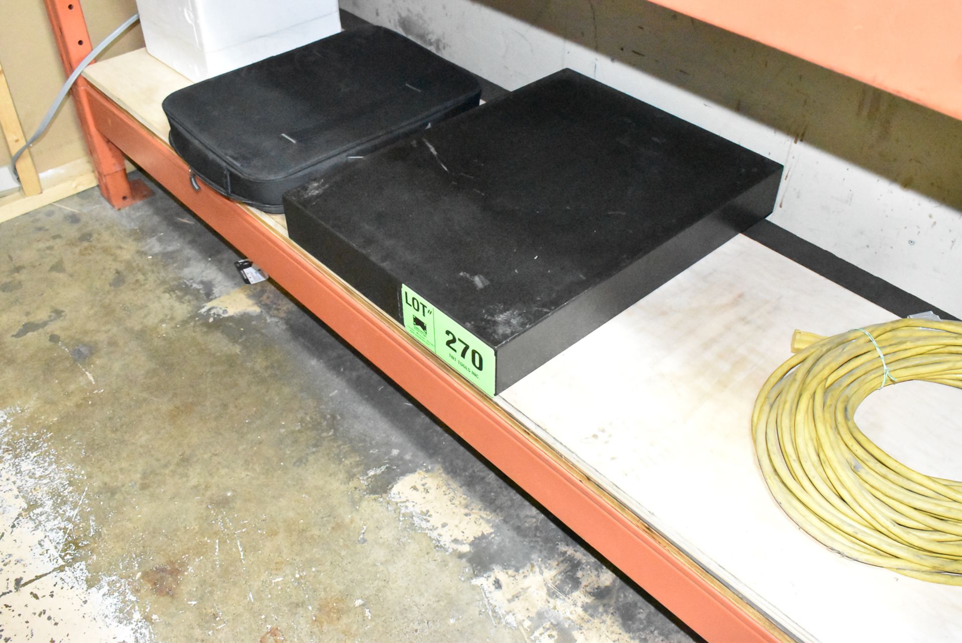 LOT/ 18" X 24" X 3" GRANITE SURFACE PLATE WITH WORK BENCH