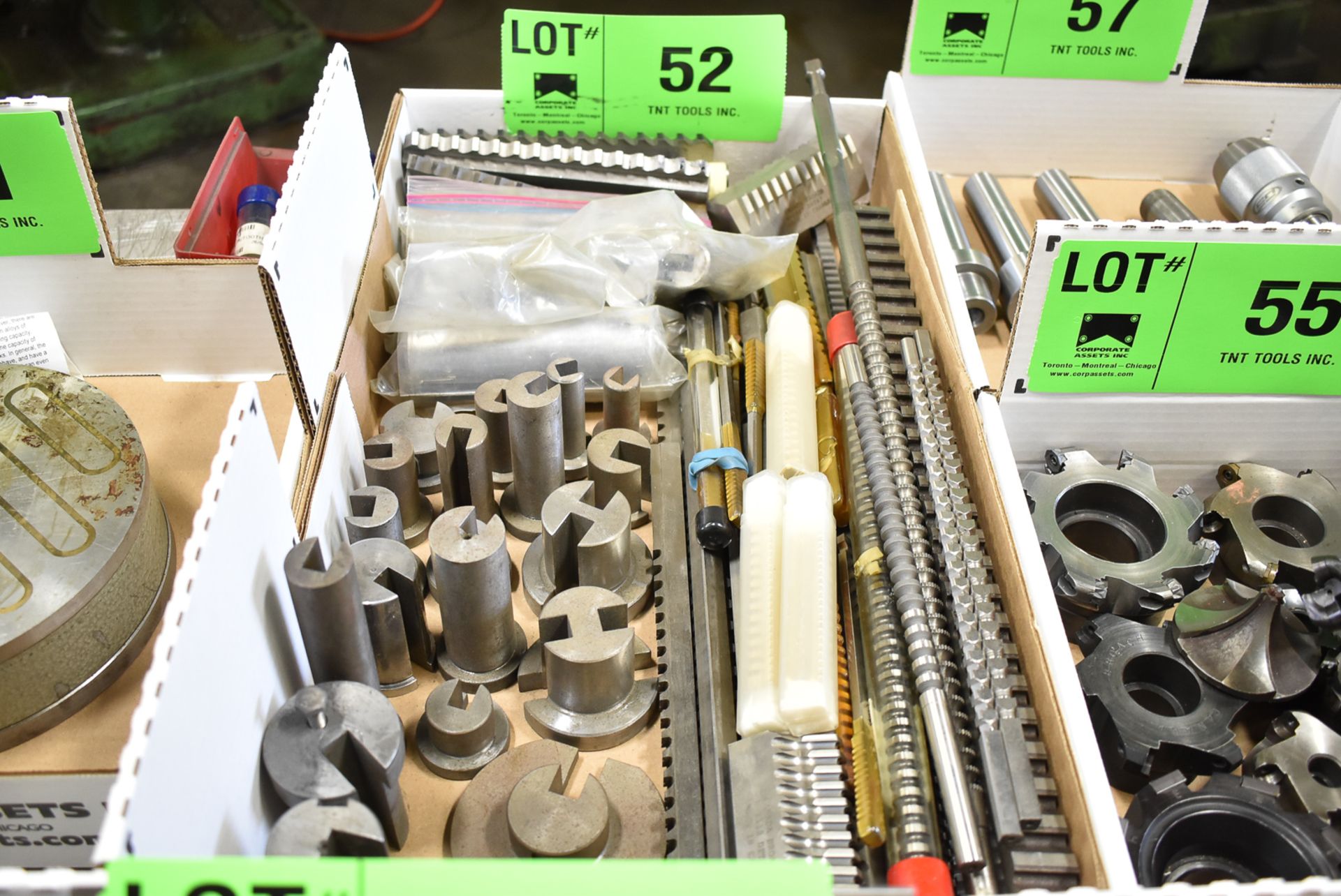 LOT/ BROACHES AND GUIDES