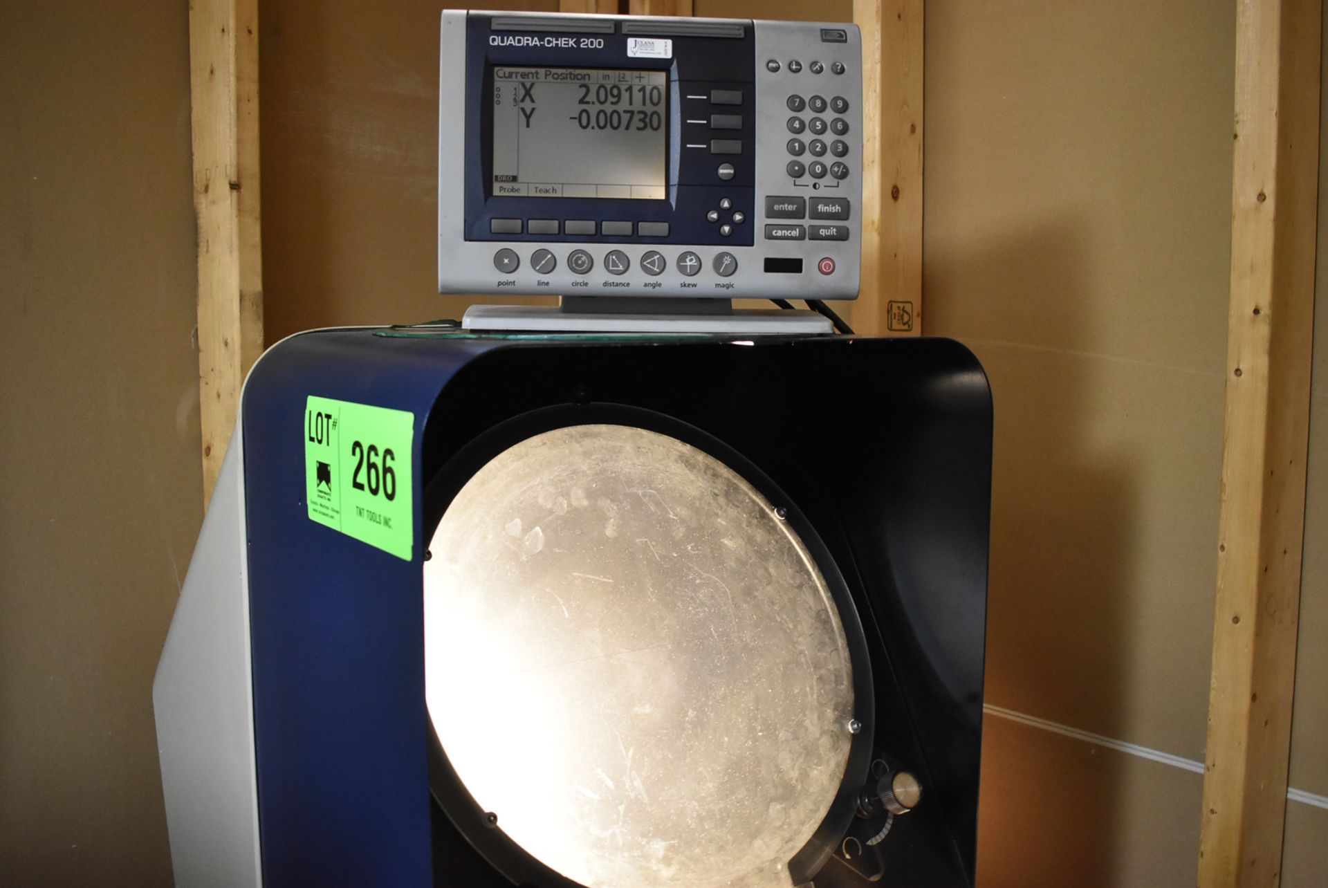 MITUTOYO PH-14LS OPTICAL COMPARATOR WITH 14" SCREEN, MITUTOYO QUADRACHECK 200 2-AXIS SMART DRO, - Image 2 of 2