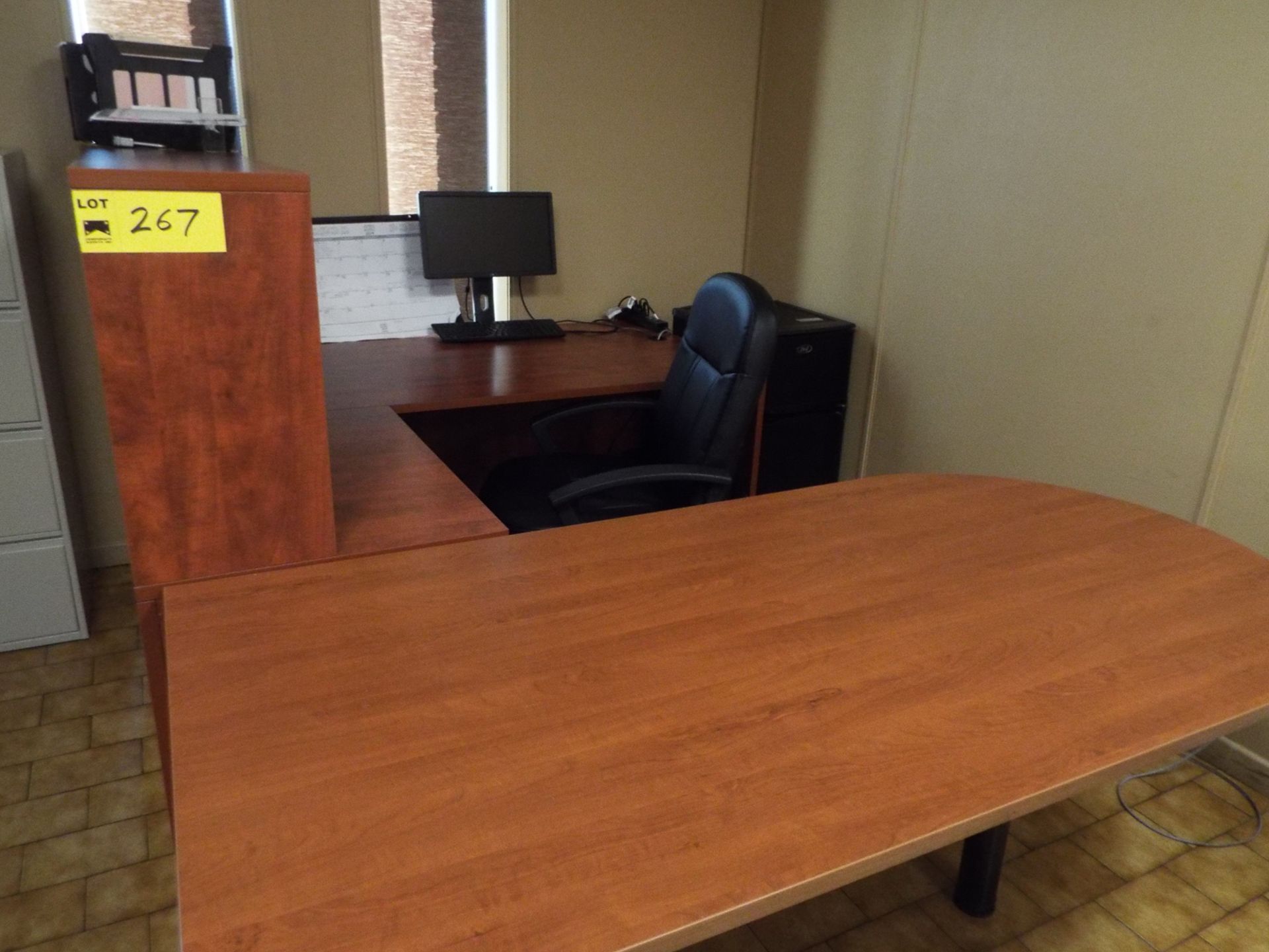 LOT/ REMAINING CONTENTS OF FRONT OFFICE - RECEPTION DESK WITH HUTCH, L-SHAPED DESK, OFFICE CHAIRS,