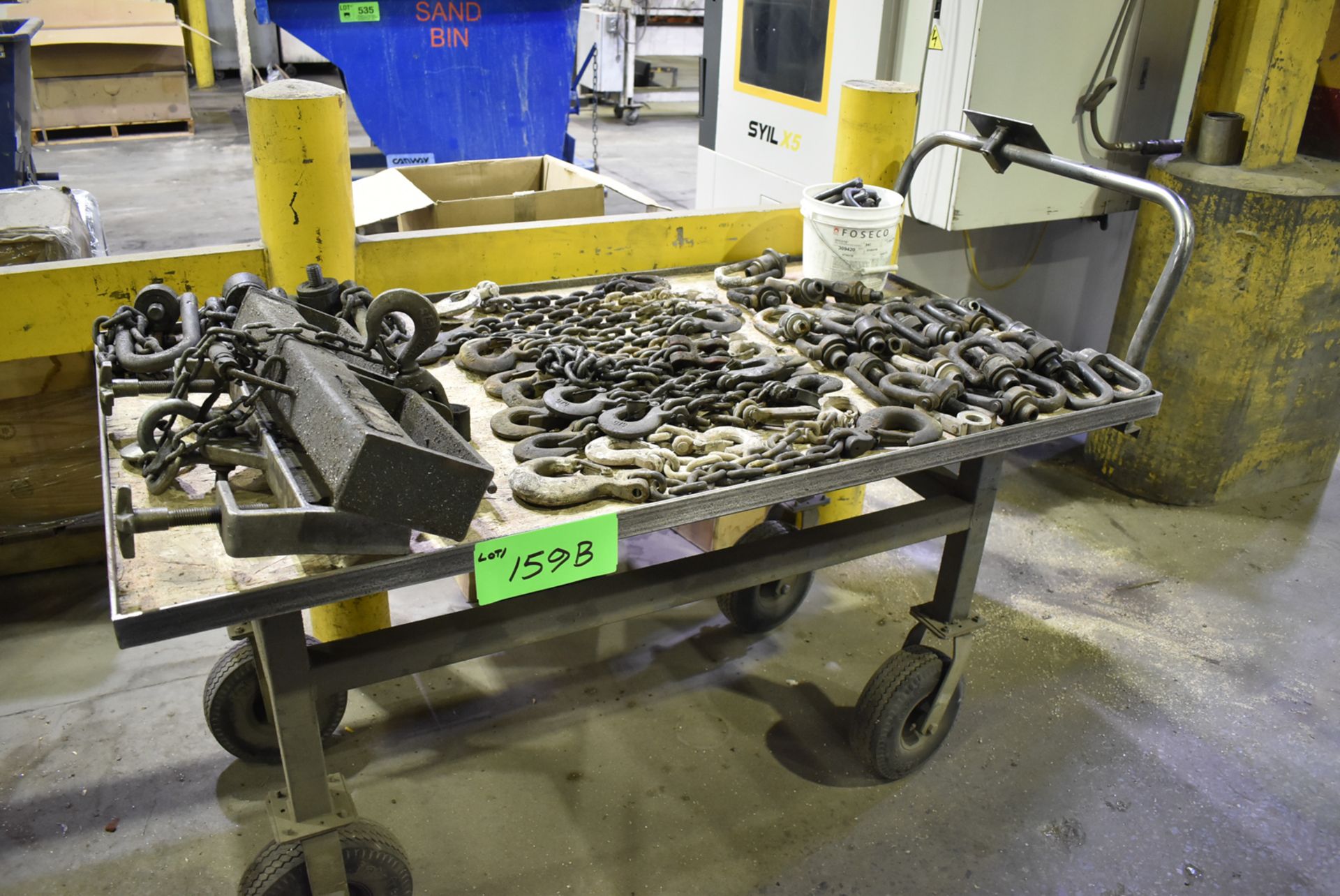 LOT/ CART WITH SWIVEL EYEBOLTS, CHOKE CHAINS & LIFTING ATTACHMENTS