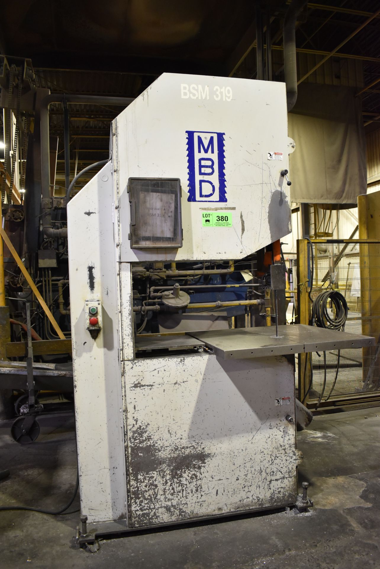 MBD BSM 319 HEAVY DUTY FLOOR TYPE VERTICAL BAND SAW WITH 36"X37" TABLE, 35" THROAT, 15" MAX WORK