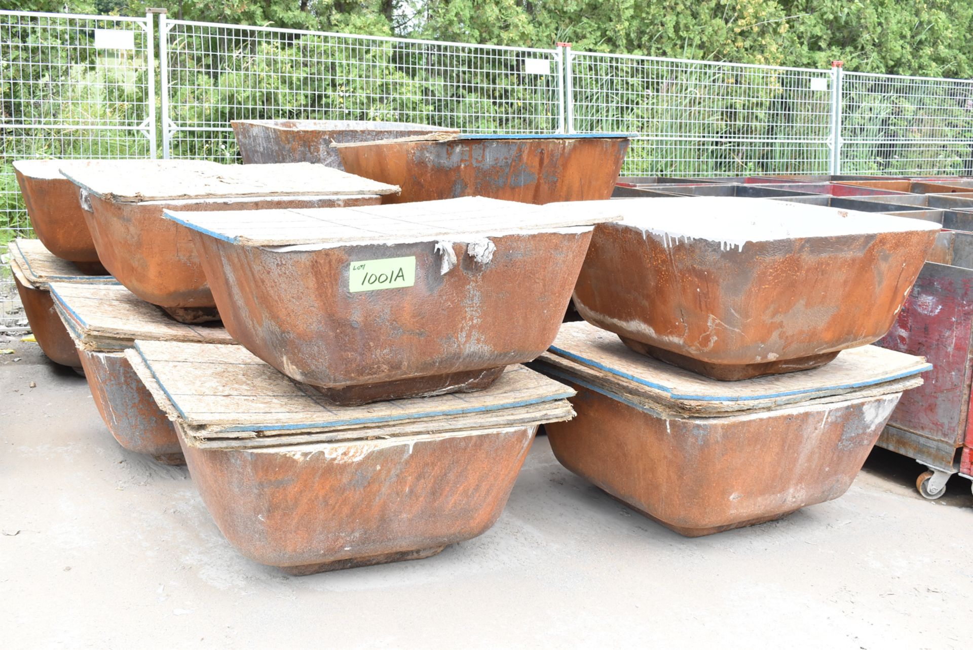 LOT/ SLAG TROUGHS