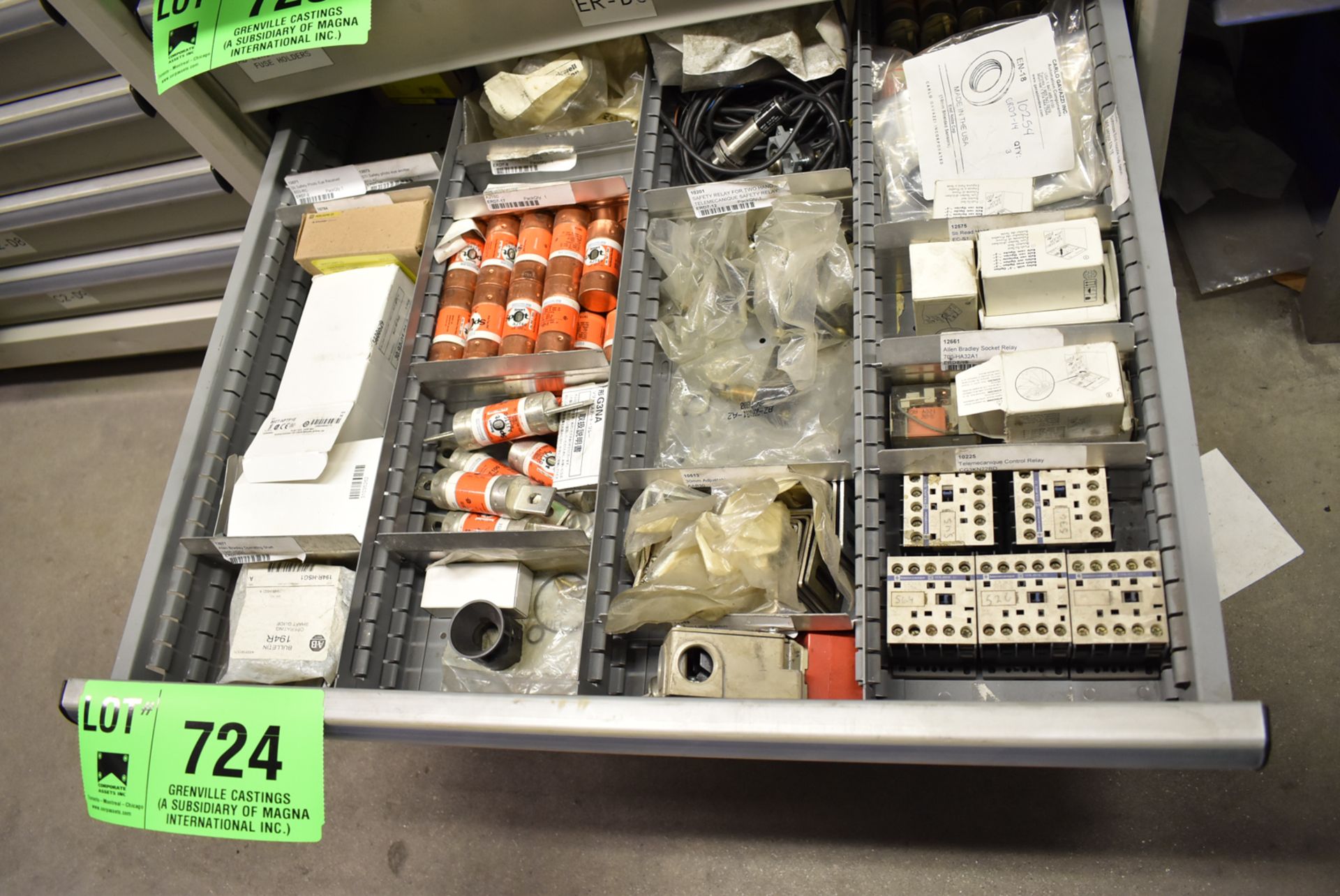 LOT/ CONTENTS OF DRAWER INCLUDING FUSES, RELAYS, RECEIVERS, SPARE PARTS & MROs