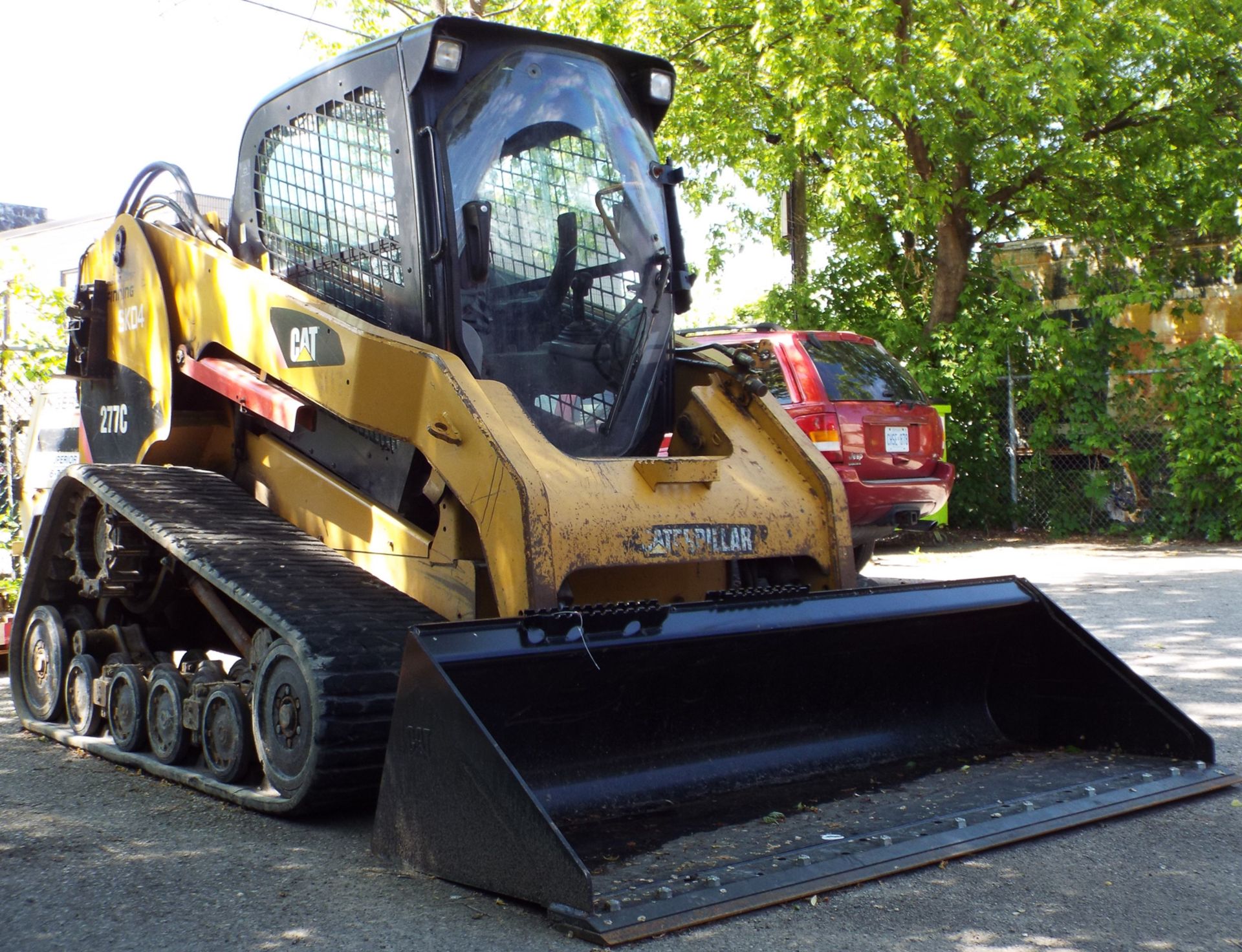 CATERPILLAR (2008) 277C SKID STEER TRACK LOADER WITH 80" BUCKET (LIKE NEW), 3RD VALVE, 5561 HOURS ( - Image 2 of 6