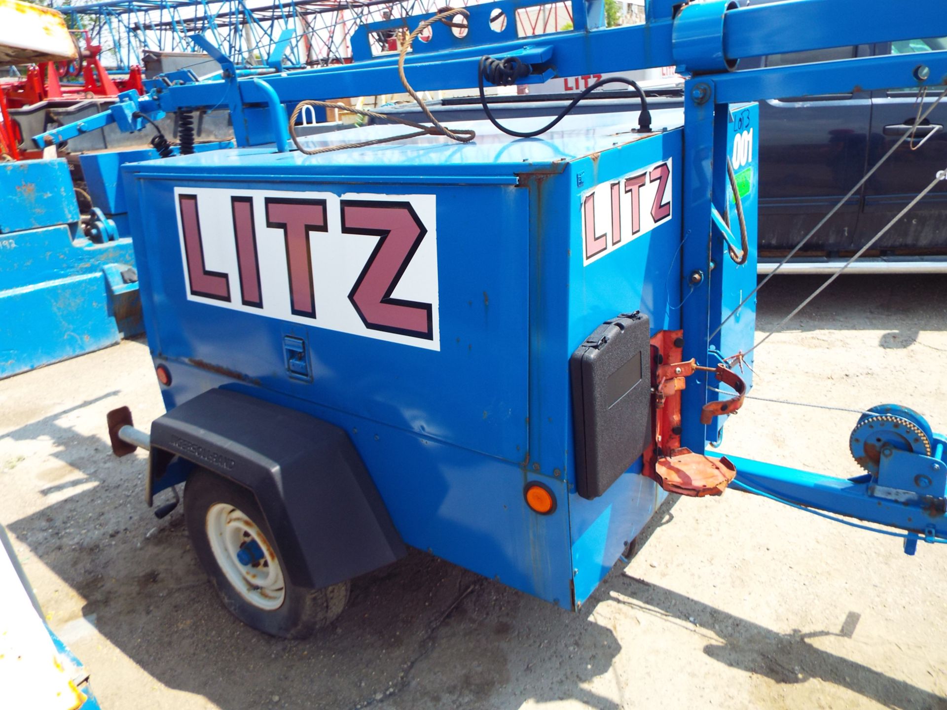 INGERSOLL RAND 6KW TOW BEHIND LIGHT TOWER/GENSET WITH KUBOTA D905 3-CYLINDER DIESEL ENGINE, 1709 - Image 3 of 6