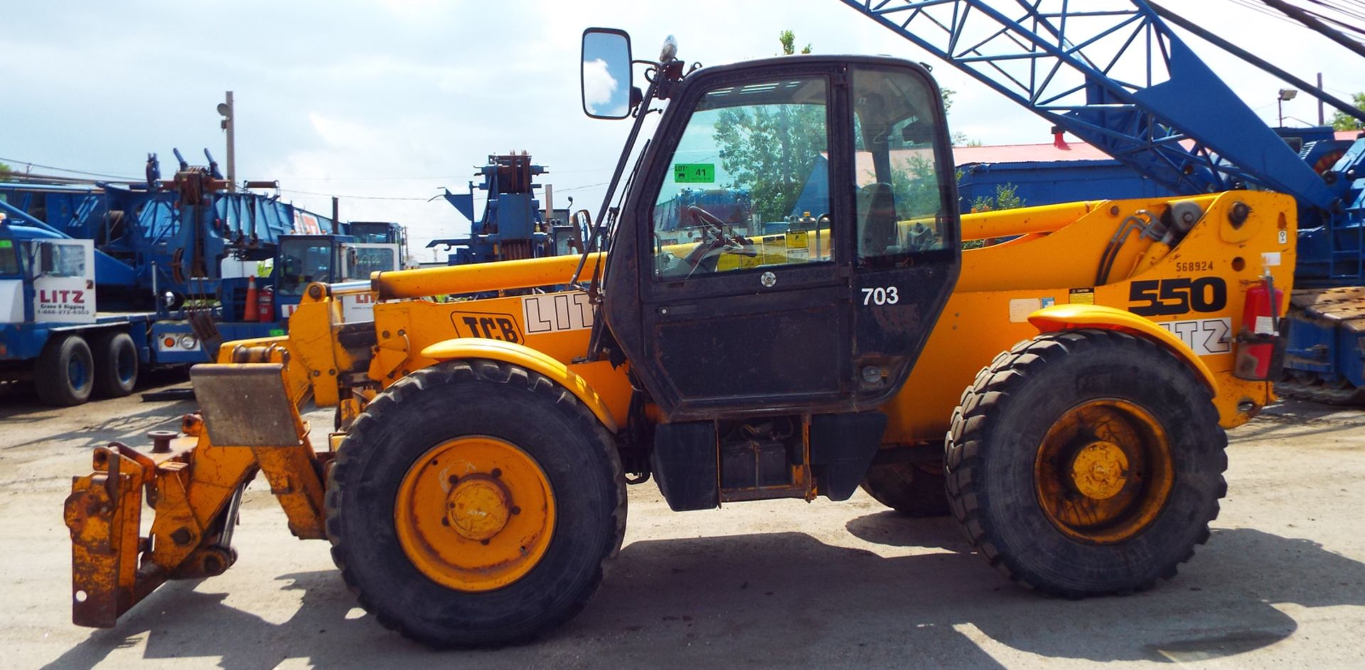 JCB (2001) 550 EXTEND-A-BOOM FORKLIFT, 10,000 LB CAPACITY, 17.5-25 TIRES, 3-STAGE BOOM, FRONT - Image 3 of 6