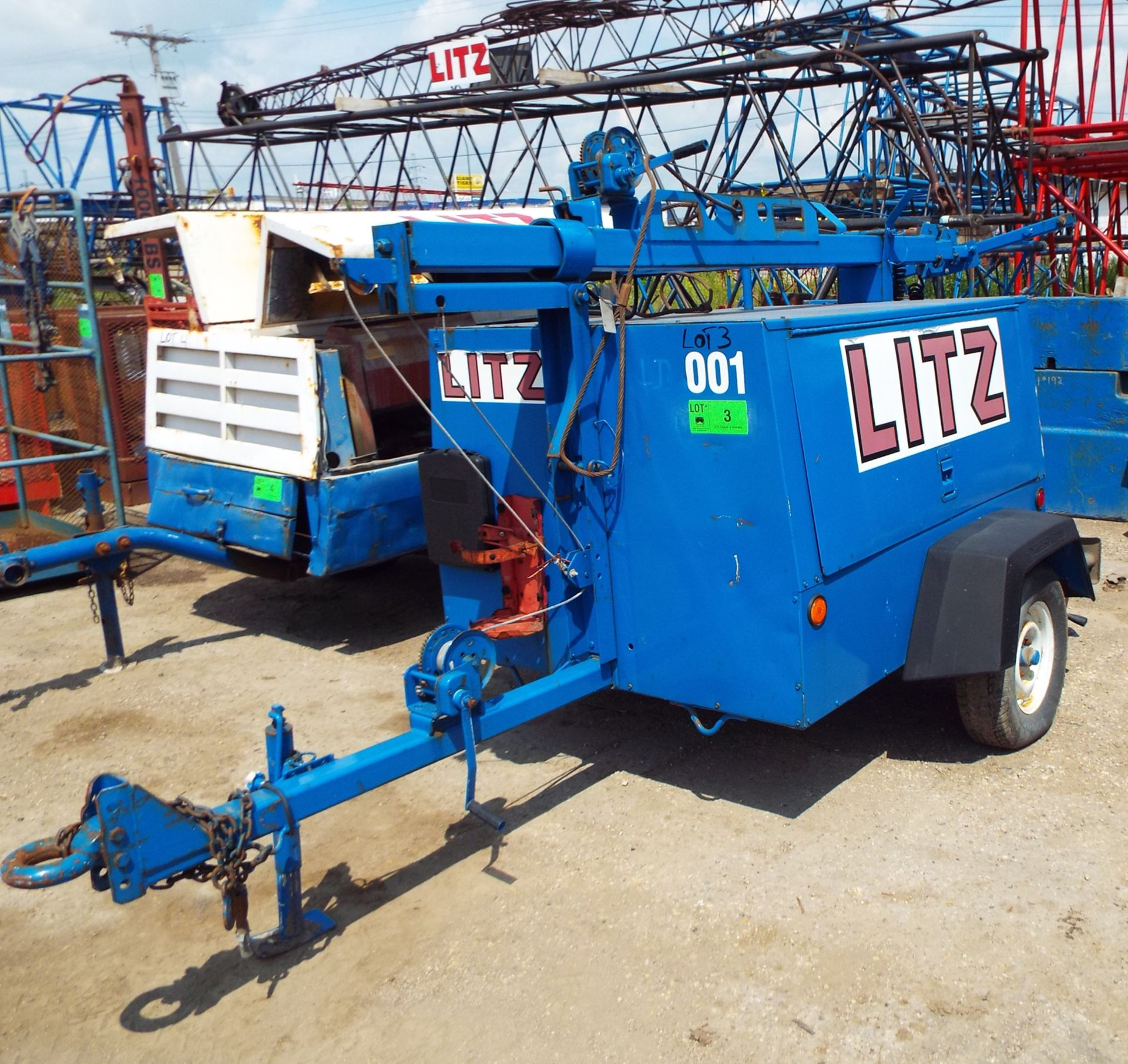 INGERSOLL RAND 6KW TOW BEHIND LIGHT TOWER/GENSET WITH KUBOTA D905 3-CYLINDER DIESEL ENGINE, 1709