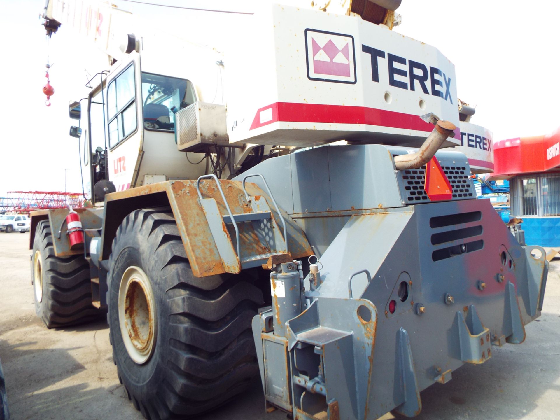 TEREX (2008) RT665, ROUGH TERRAIN 65 TON HYDRAULIC CRANE, 111' MAX HEIGHT, 4X4, CUMMINS QSB-215 6- - Image 3 of 8