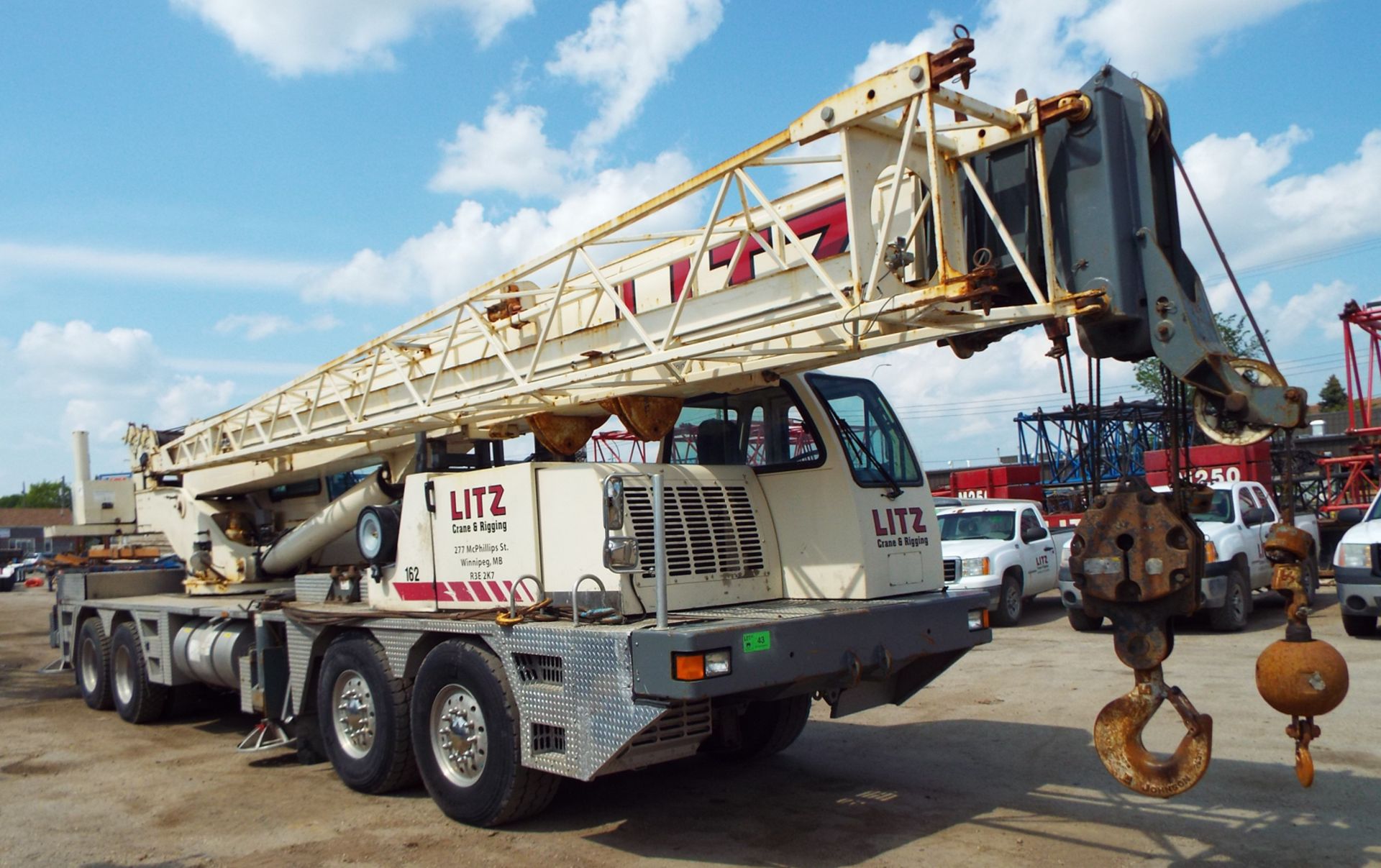 TEREX (2009) T500, 60 TON HYDRAULIC TRUCK CRANE, 110' MAX HEIGHT, 43.8 TRANSPORT LENGTH, 425/65R22.5 - Image 7 of 11