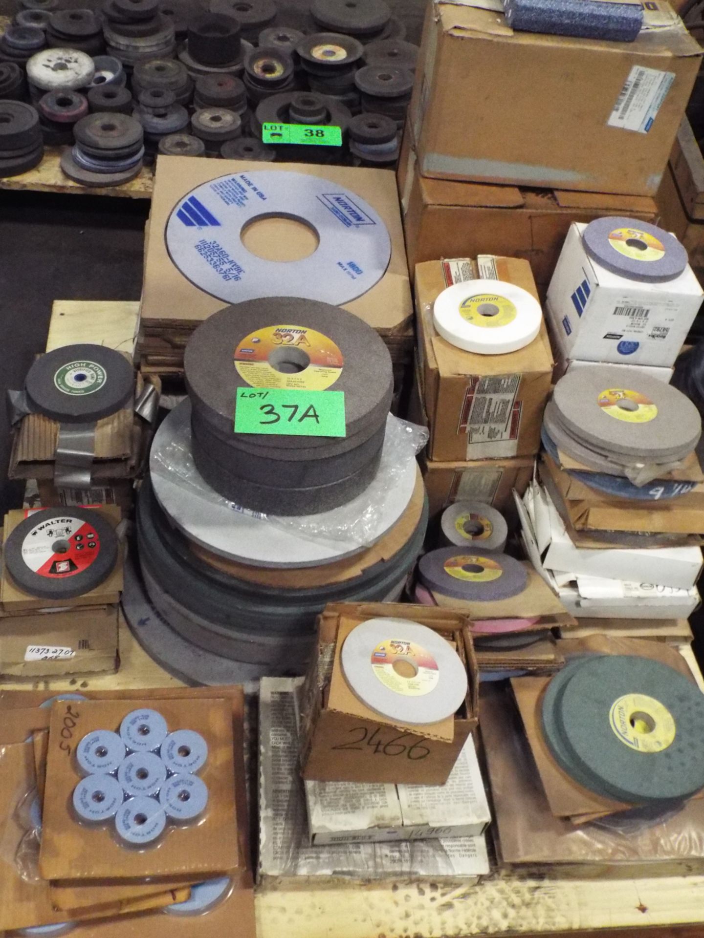 LOT/ SKID OF GRINDING WHEELS - Image 2 of 2