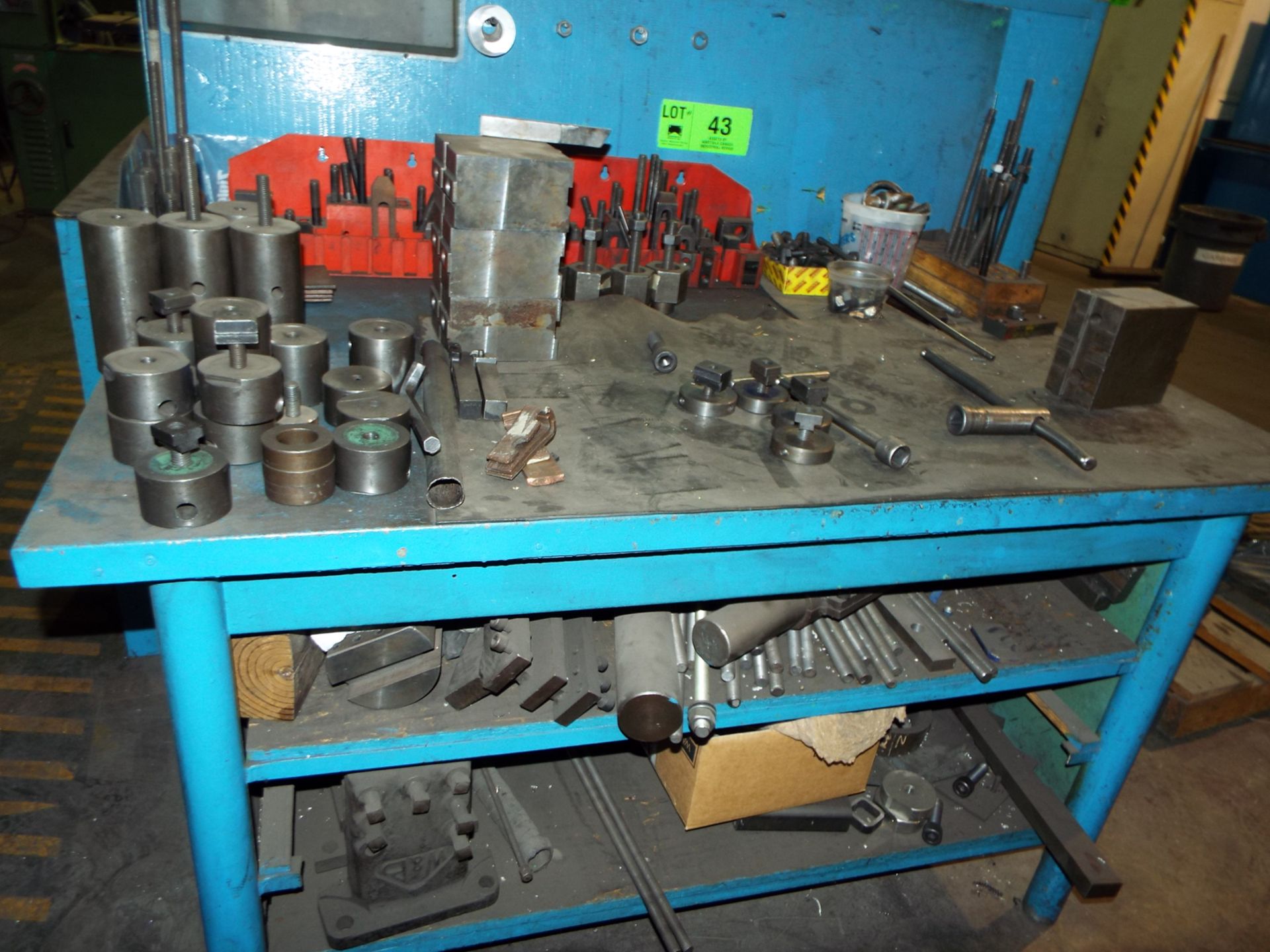 LOT/ TURRET LATHE SPARE JAWS, CLAMPING & ACCESSORIES WITH WORK BENCH