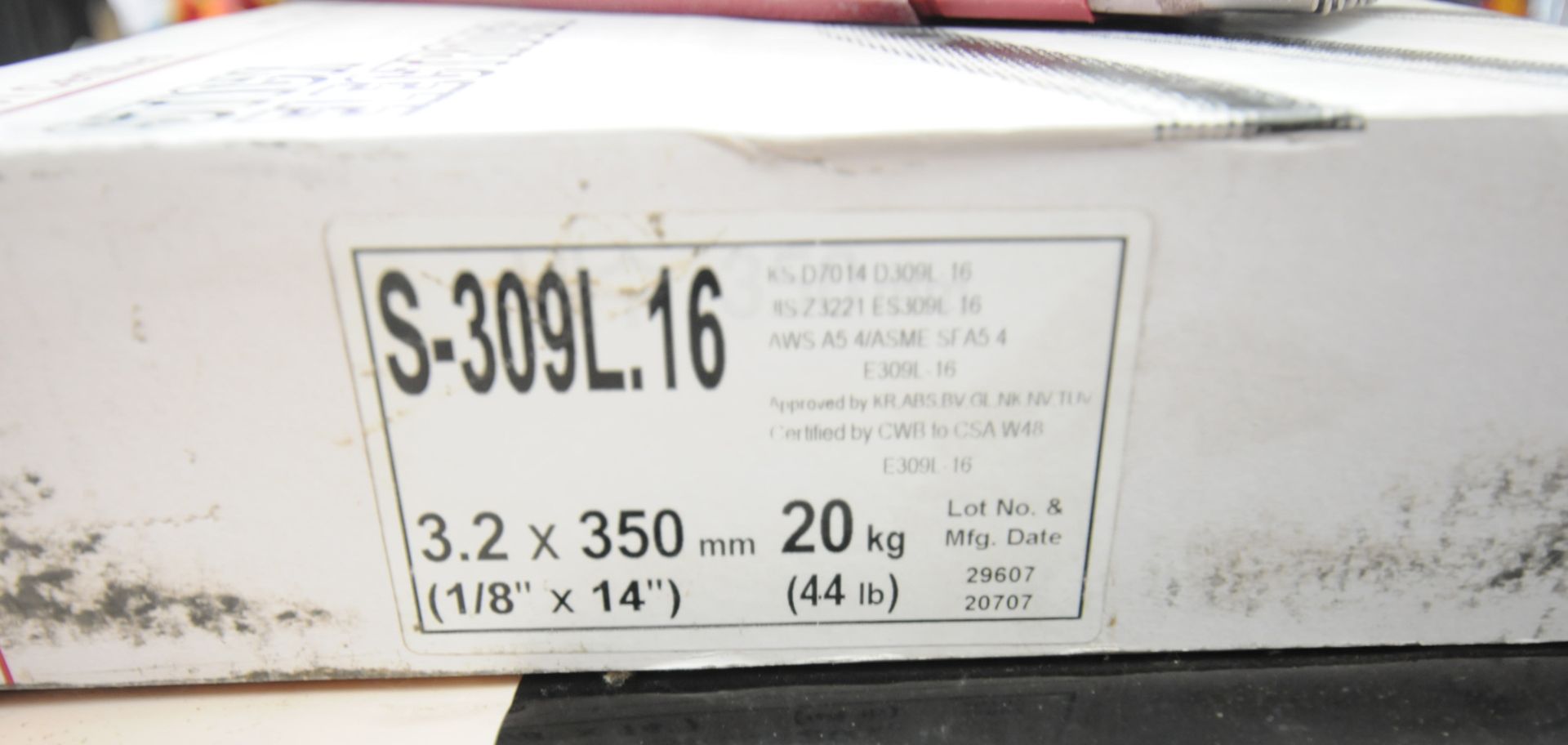 LOT/ (12) 44LB BOXES OF HYUNDAI S-309L.16 1/8"X14" STICK WELDING ELECTRODES CWB CERTIFIED TO CSA W48 - Image 3 of 4