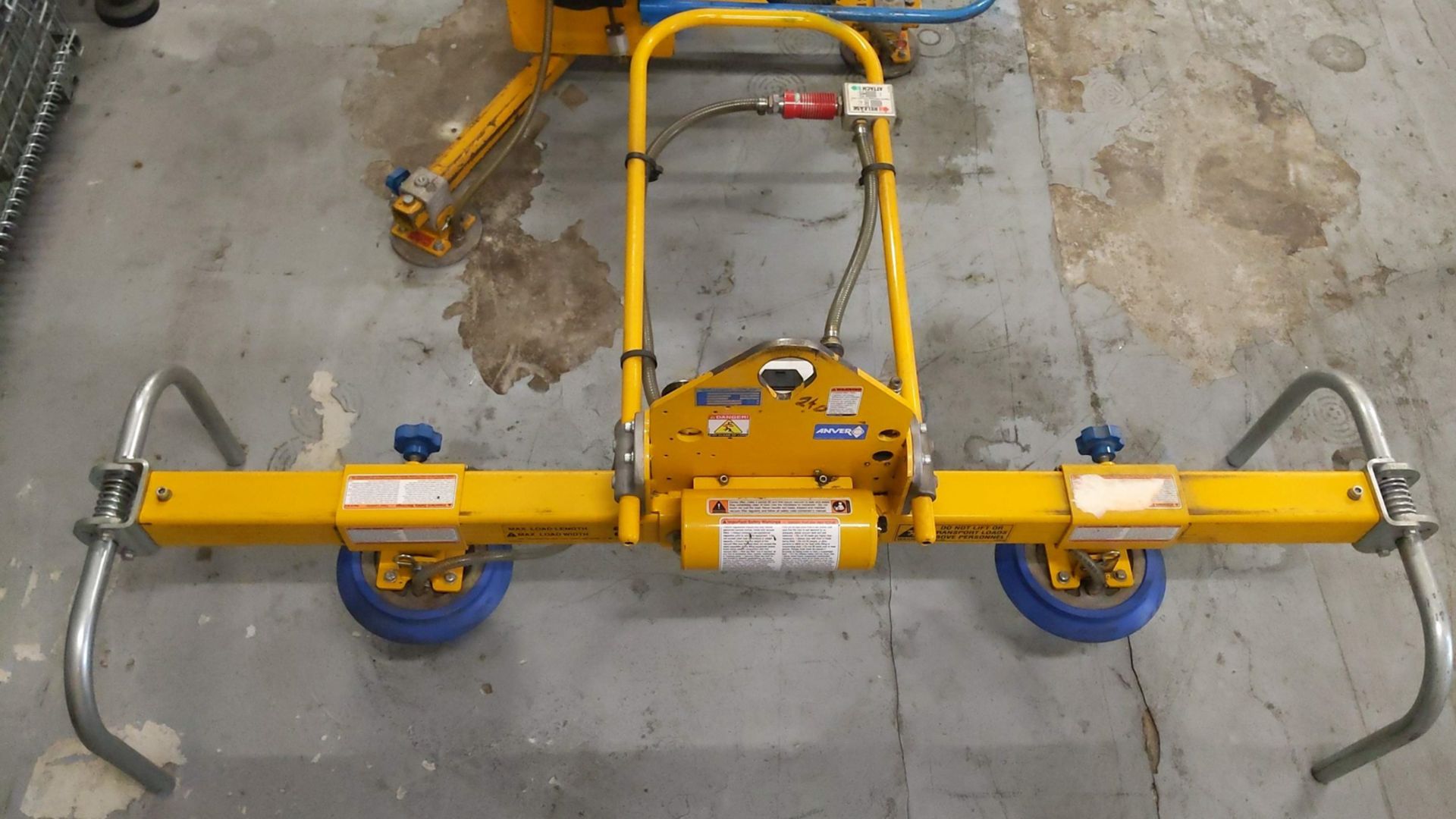 ANVER (2014) VPFL4-20-AIR-T-L VACUUM LIFTER WITH 500 LBS CAPACITY, S/N 0006478 - Image 3 of 4