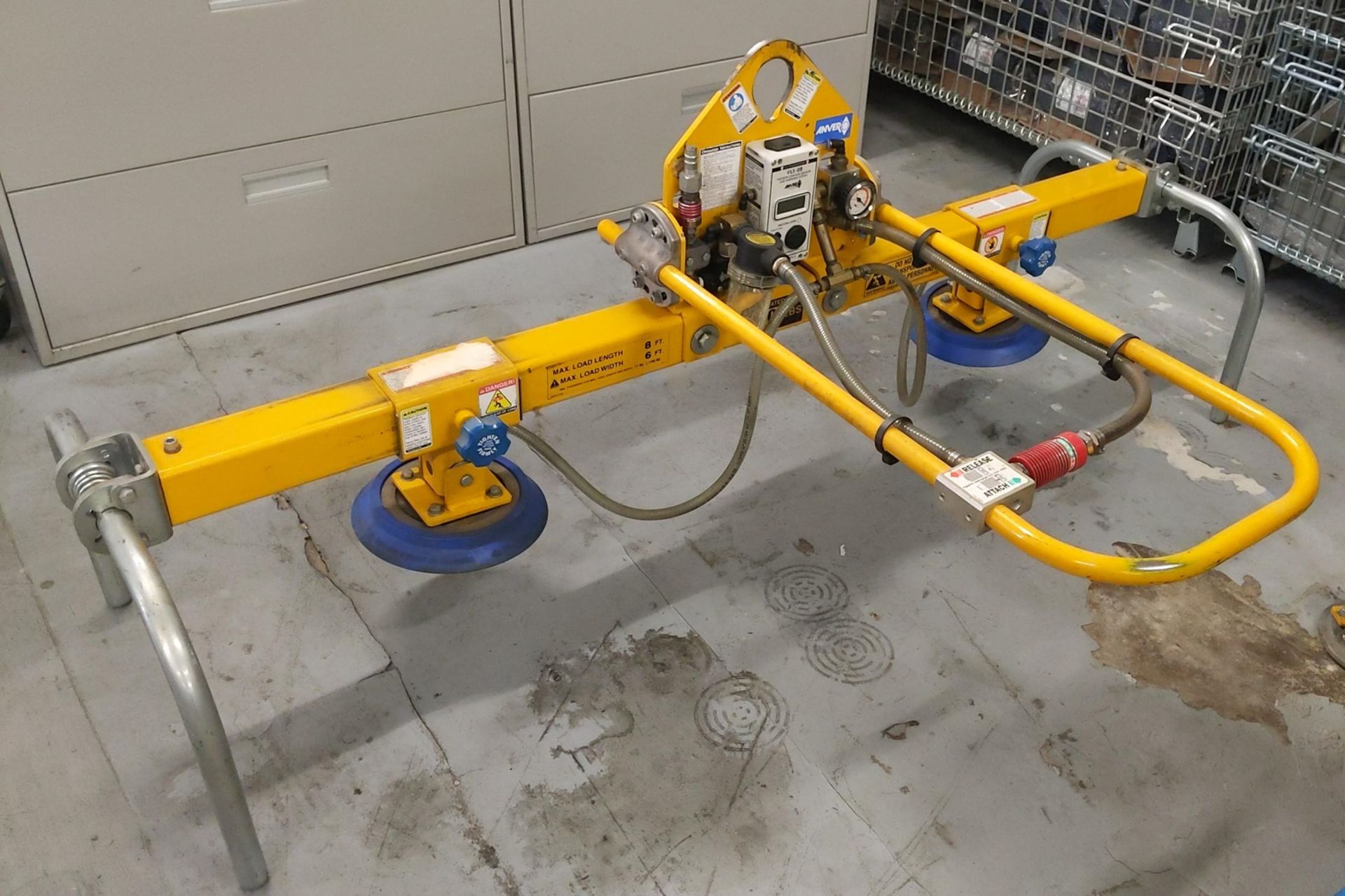 ANVER (2014) VPFL4-20-AIR-T-L VACUUM LIFTER WITH 500 LBS CAPACITY, S/N 0006478