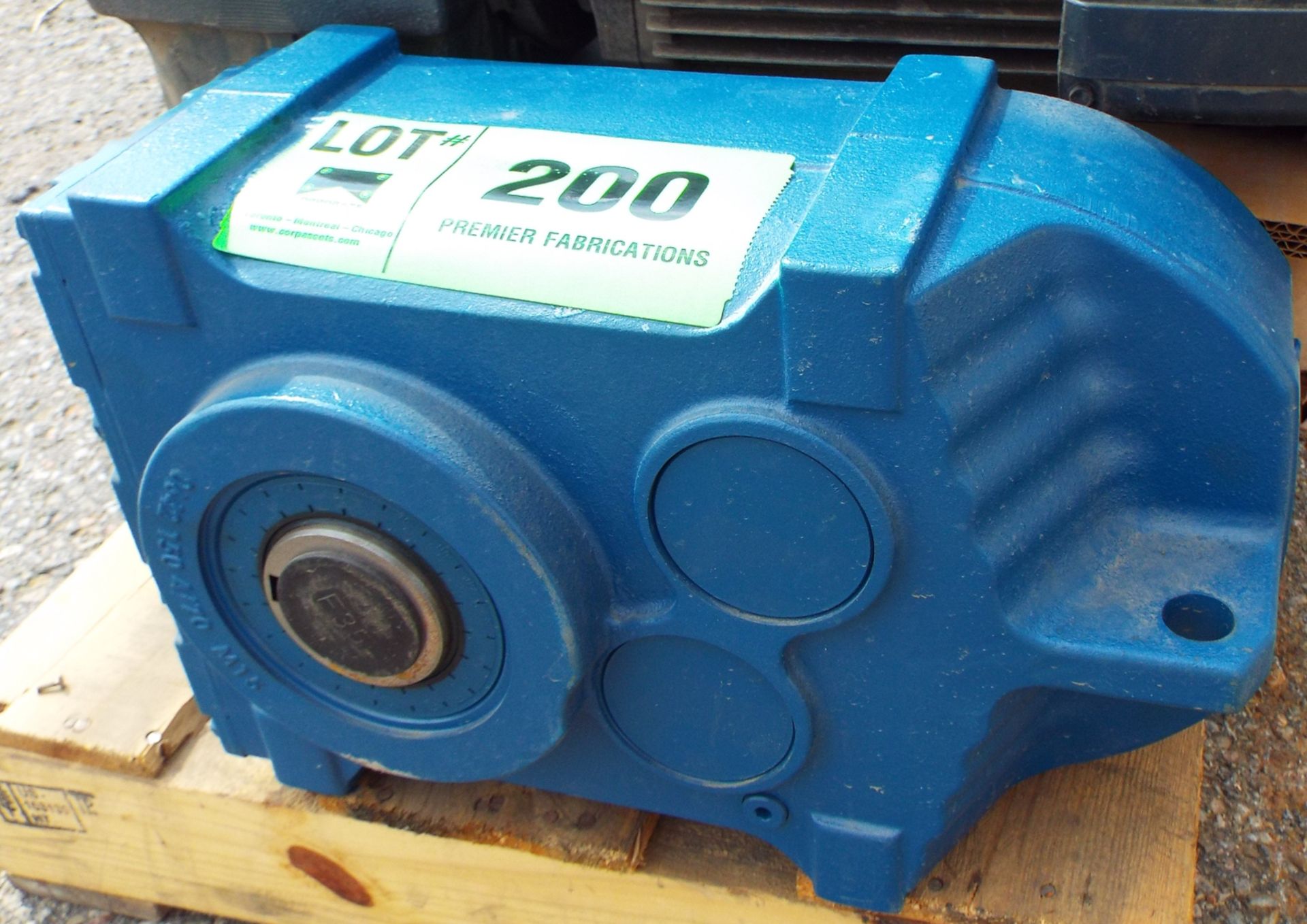 SEW-EURODRIVE FA77/G R37 DRN90L4 GEARBOX