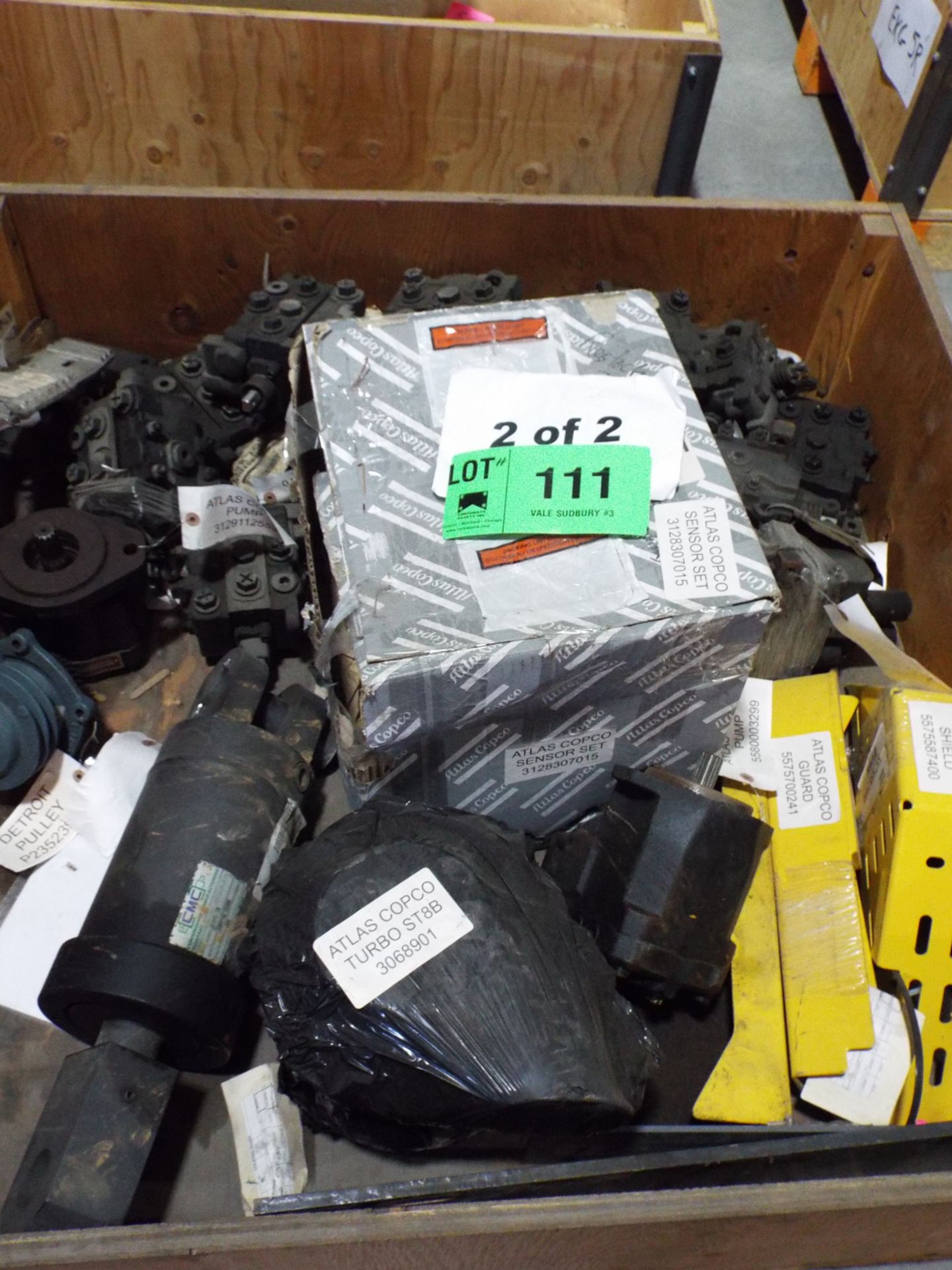 LOT/ ATLAS COPCO PARTS INCLUDING MONITOR 0207910, TURBO ST8B 3068901, DETROIT PULLEY, AND ATLAS - Image 5 of 8