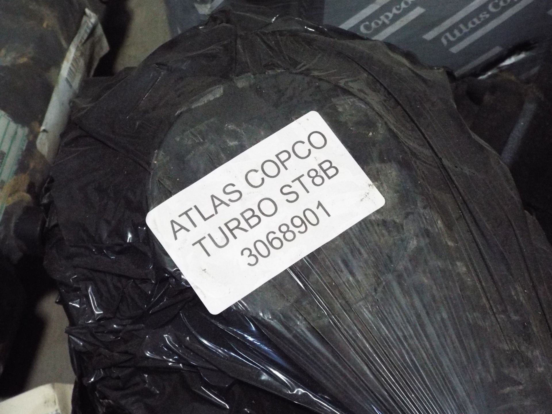 LOT/ ATLAS COPCO PARTS INCLUDING MONITOR 0207910, TURBO ST8B 3068901, DETROIT PULLEY, AND ATLAS - Image 6 of 8