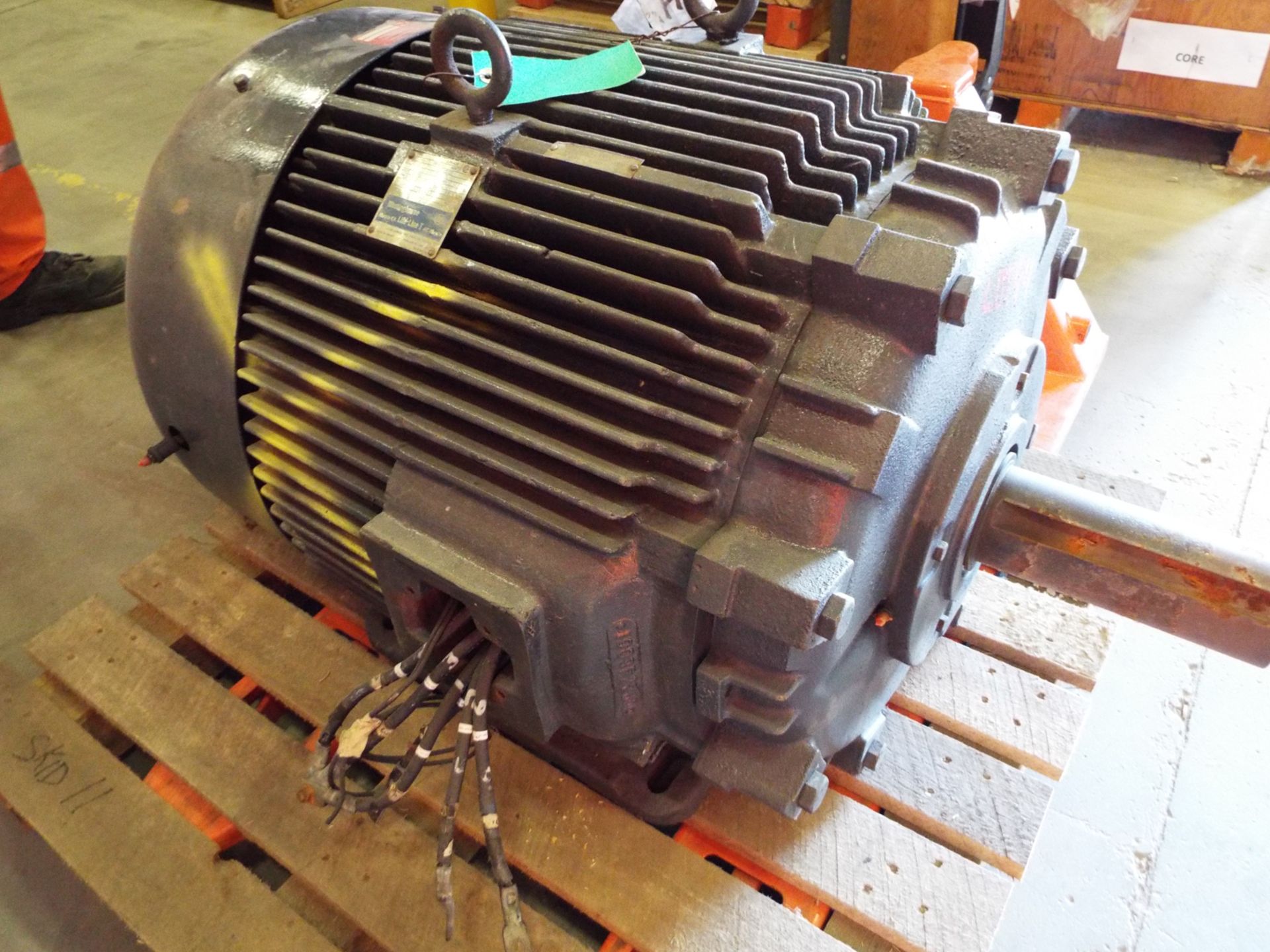 10HP ELECTRIC MOTOR 575V - Image 4 of 4