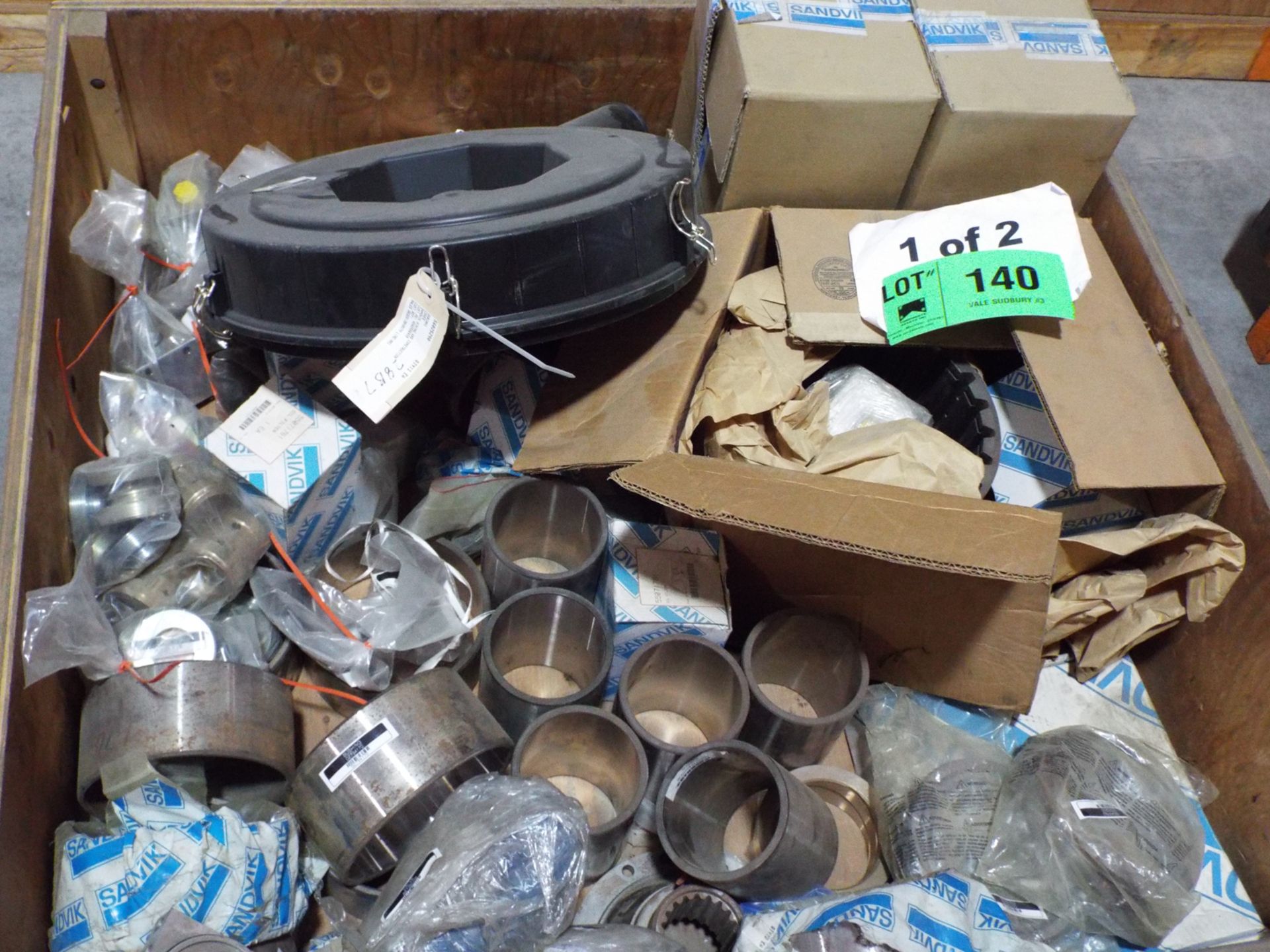 LOT/ SANDVIK PARTS INCLUDING OIL FILTERS, COVERS, BEARINGS AND BUSHINGS