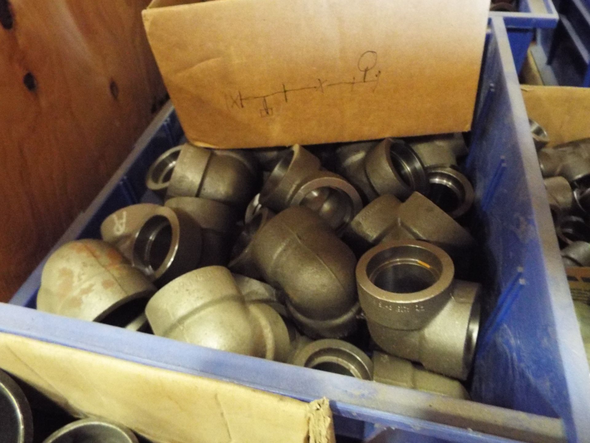 LOT/ PIPE FITTINGS INCLUDING TEES, COUPLINGS, AND ELBOWS - Image 10 of 12