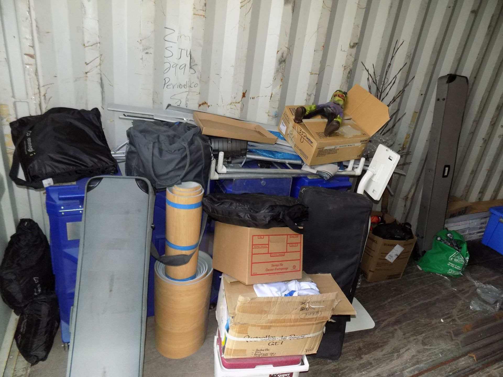 LOT/ CIM 40' STORAGE SEA CONTAINER WITH CONTENTS - Image 2 of 4