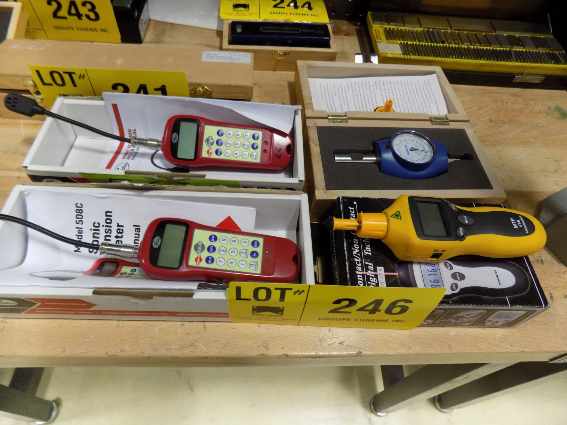 LOT/ DIGITAL AND ANALOG INSPECTION EQUIPMENT