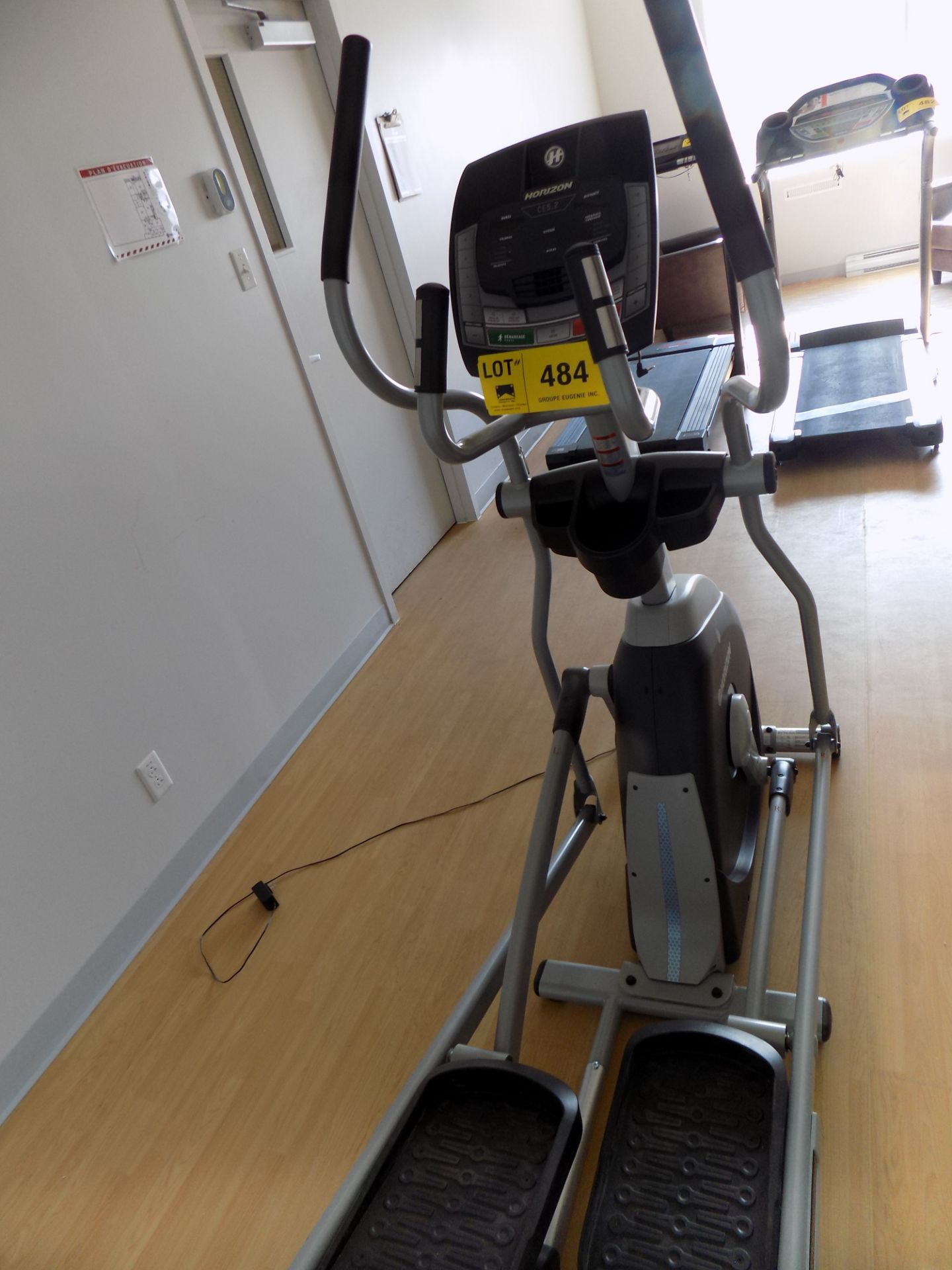 HORIZON CE 5-2 ELLIPTICAL TRAINER - Image 2 of 2