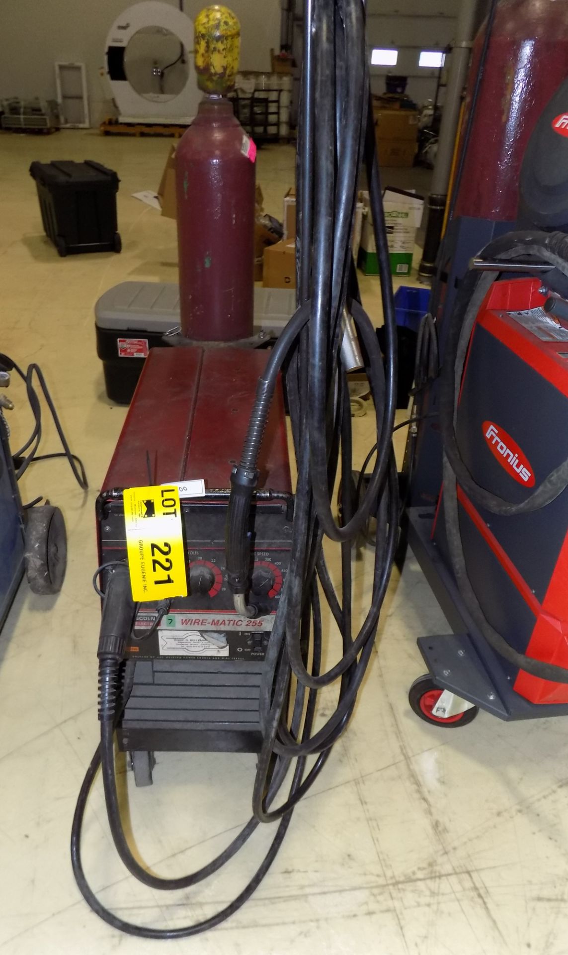 LINCOLN ELECTRIC WIREMATIC 225 PORTABLE MIG WELDER WITH CABLES AND GUN, S/N N/A