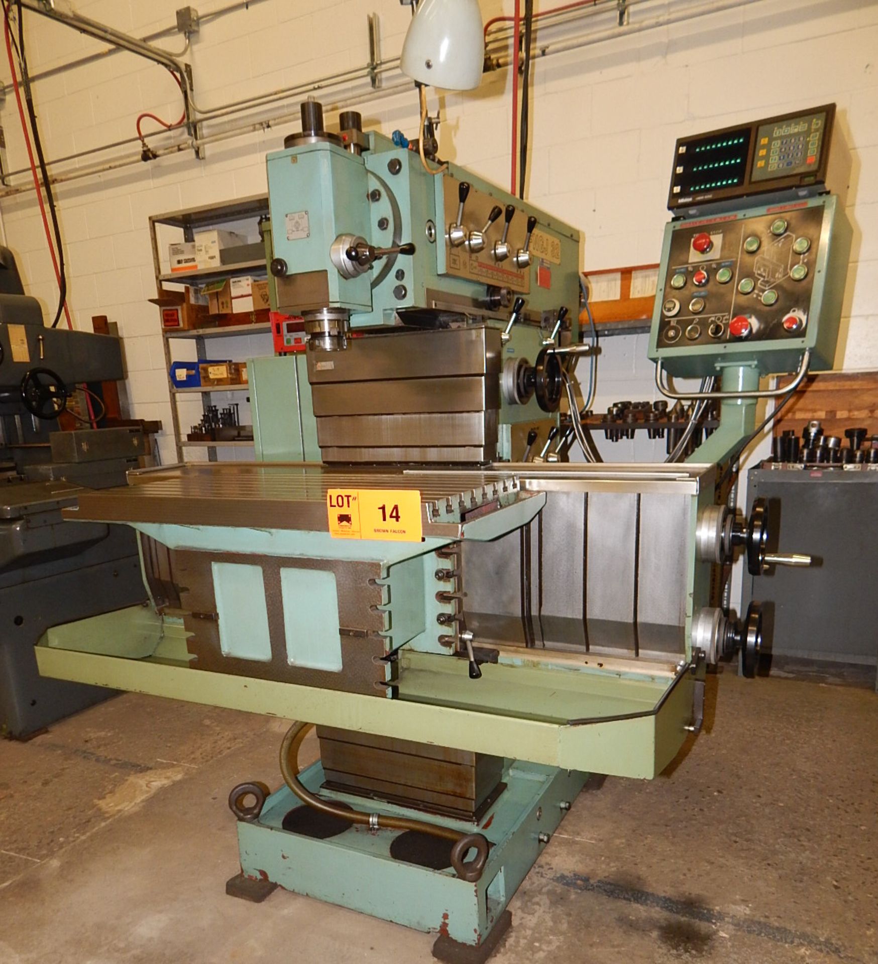 TOS FNGJ32 UNIVERSAL MILLING MACHINE WITH SPEEDS TO 2000 RPM, 32" X16" T-SLOT TABLE AND MITUTOYO 3 - Image 4 of 5