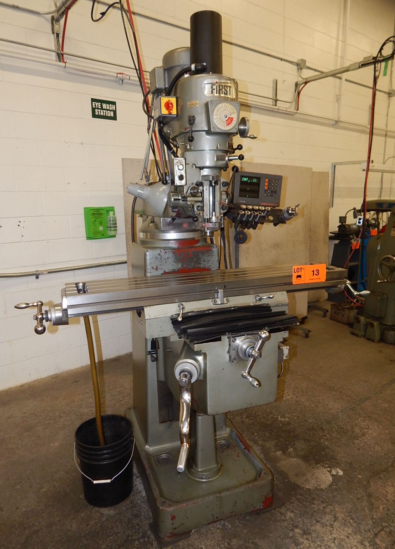 FIRST TURRET MILLING MACHINE WITH SPEEDS TO 4500 RPM, 43.5" X 10" T-SLOT TABLE WITH HEIDENHAIN 2 - Image 4 of 4